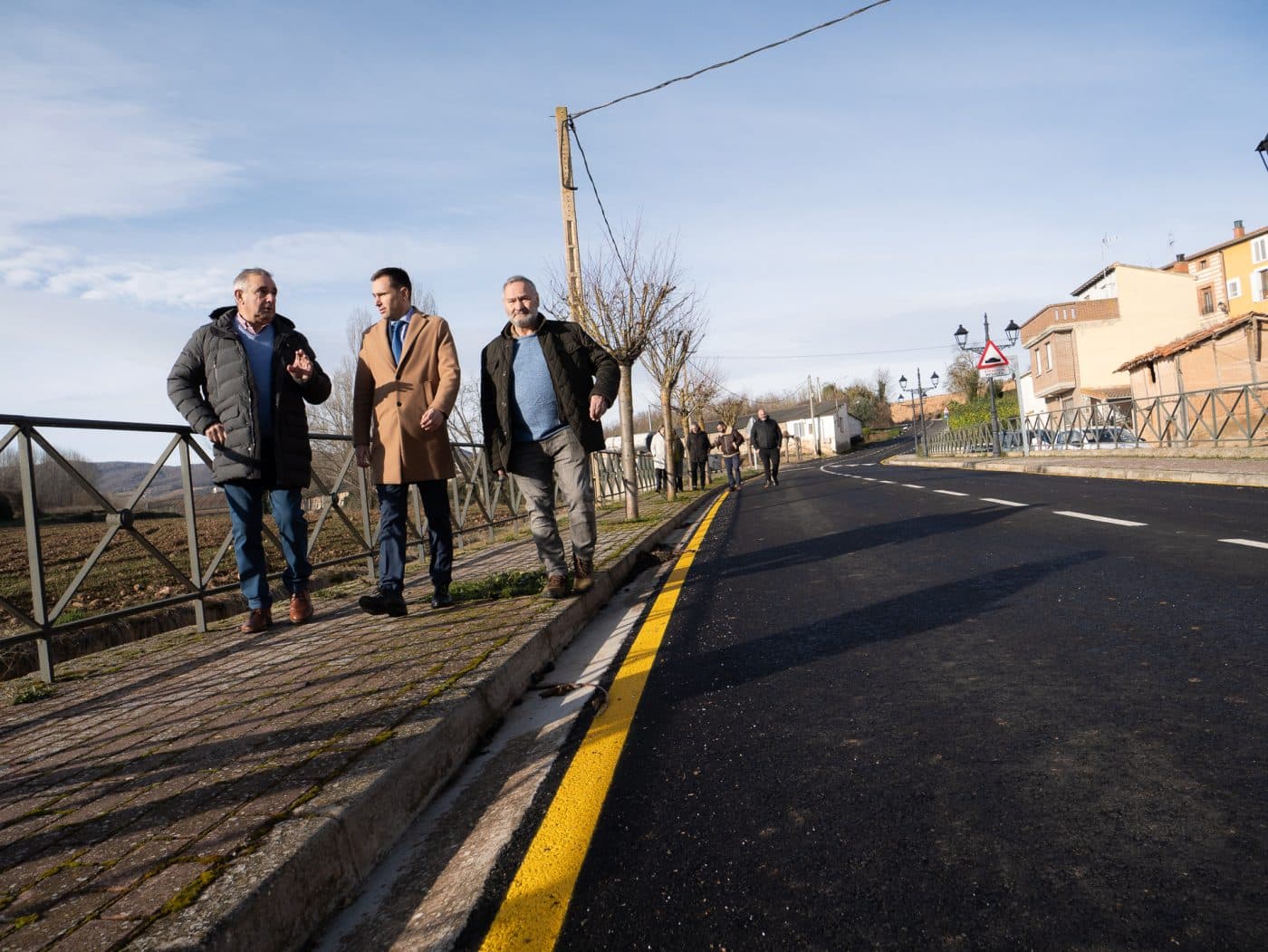 Finalizadas las obras en la carretera LR-327 entre Cañas y Manzanares de Rioja 3