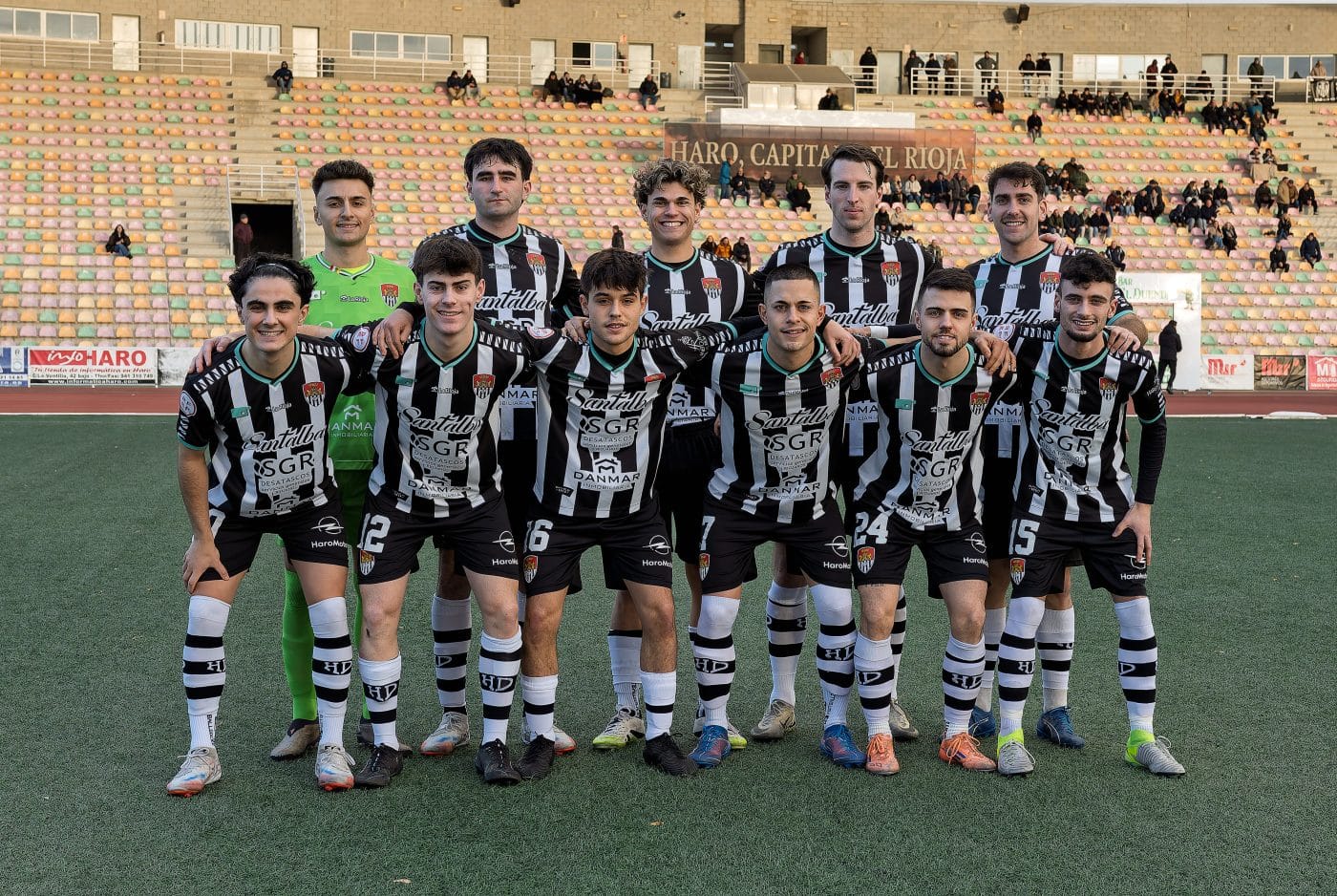 El Haro frena su mala racha ante el Arnedo con un empate de carácter 4