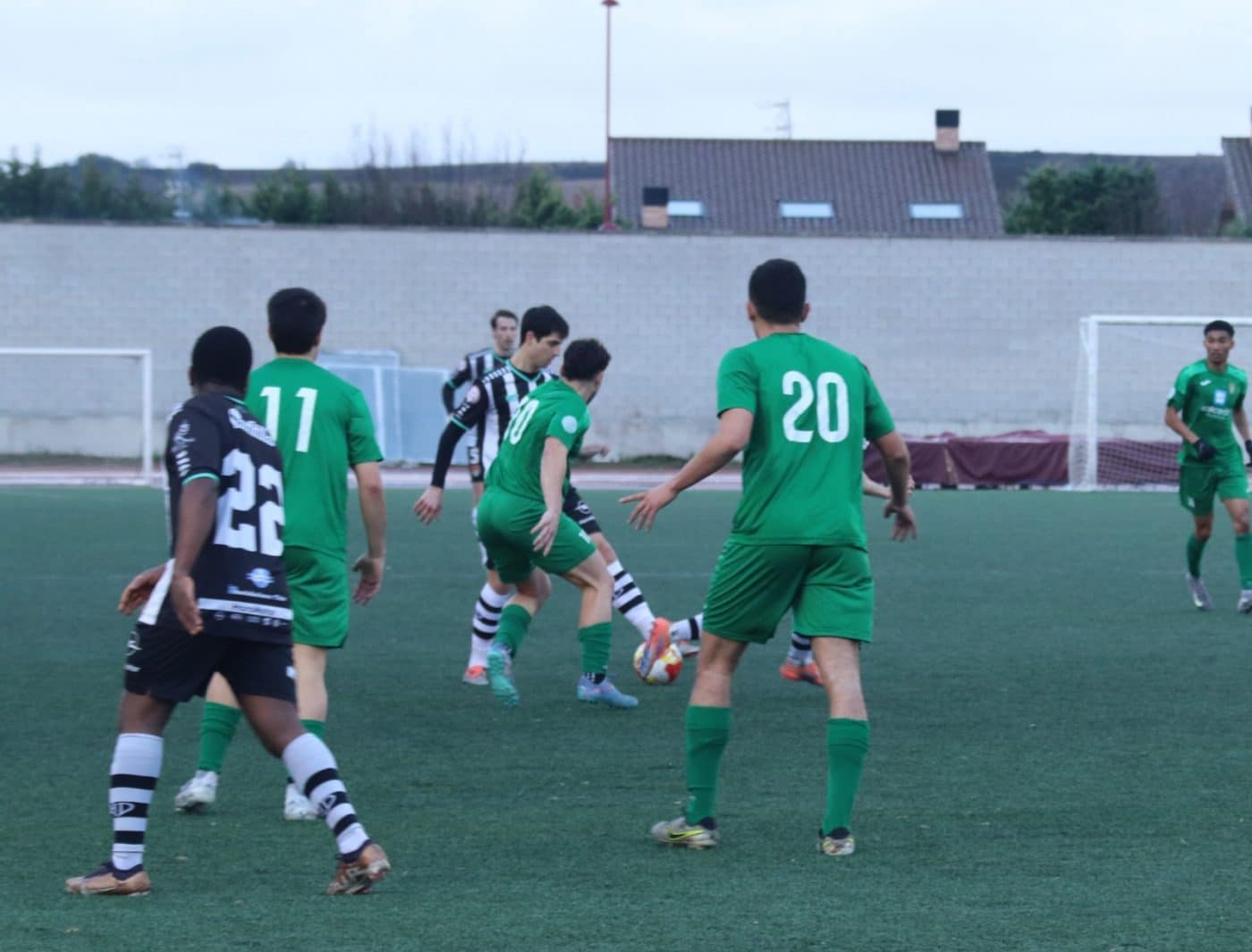 El Haro cae ante el Vianés en el homenaje de la afición blanquinegra a Miranda Dorado 8