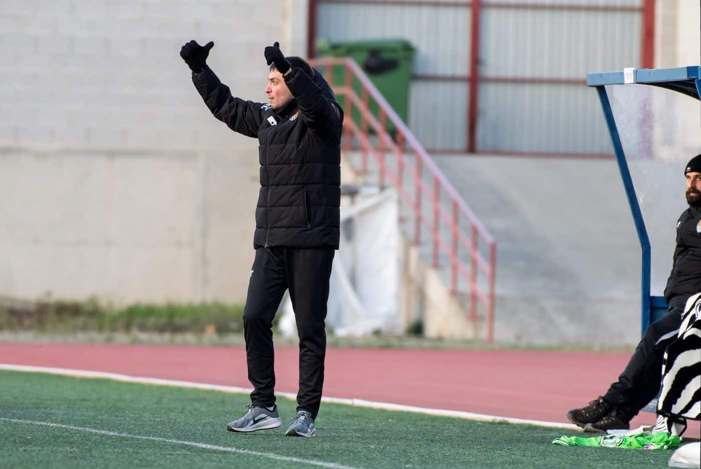 El Haro frena su mala racha ante el Arnedo con un empate de carácter 6
