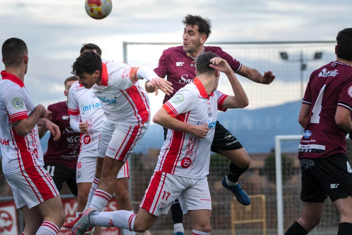 El Haro se atasca y suma su tercera derrota seguida 8