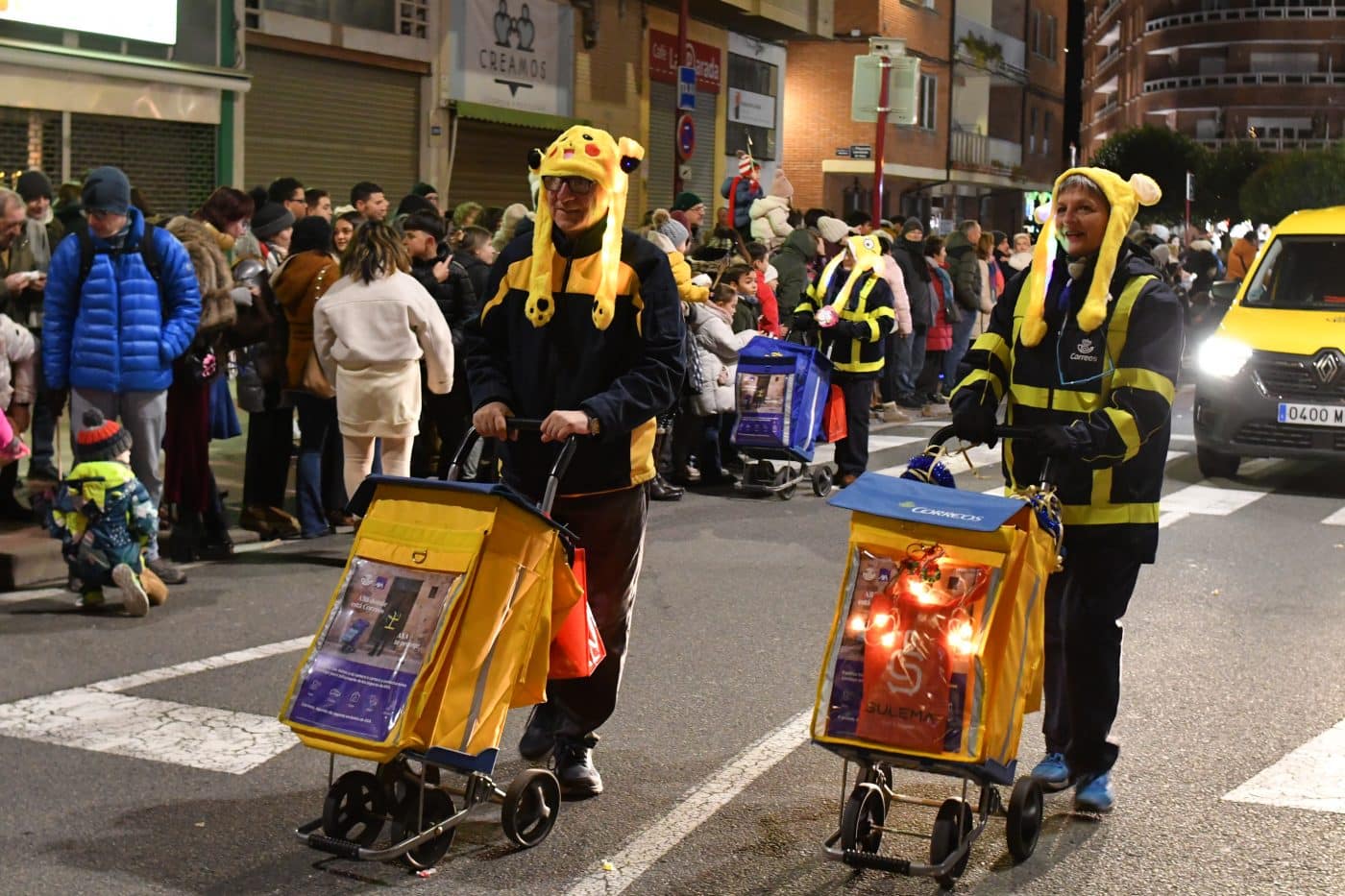 FOTOS: La ilusión vence al frío en la Cabalgata de Reyes de Haro 11 FOTOS: La ilusión vence al frío en la Cabalgata de Reyes de Haro 11
