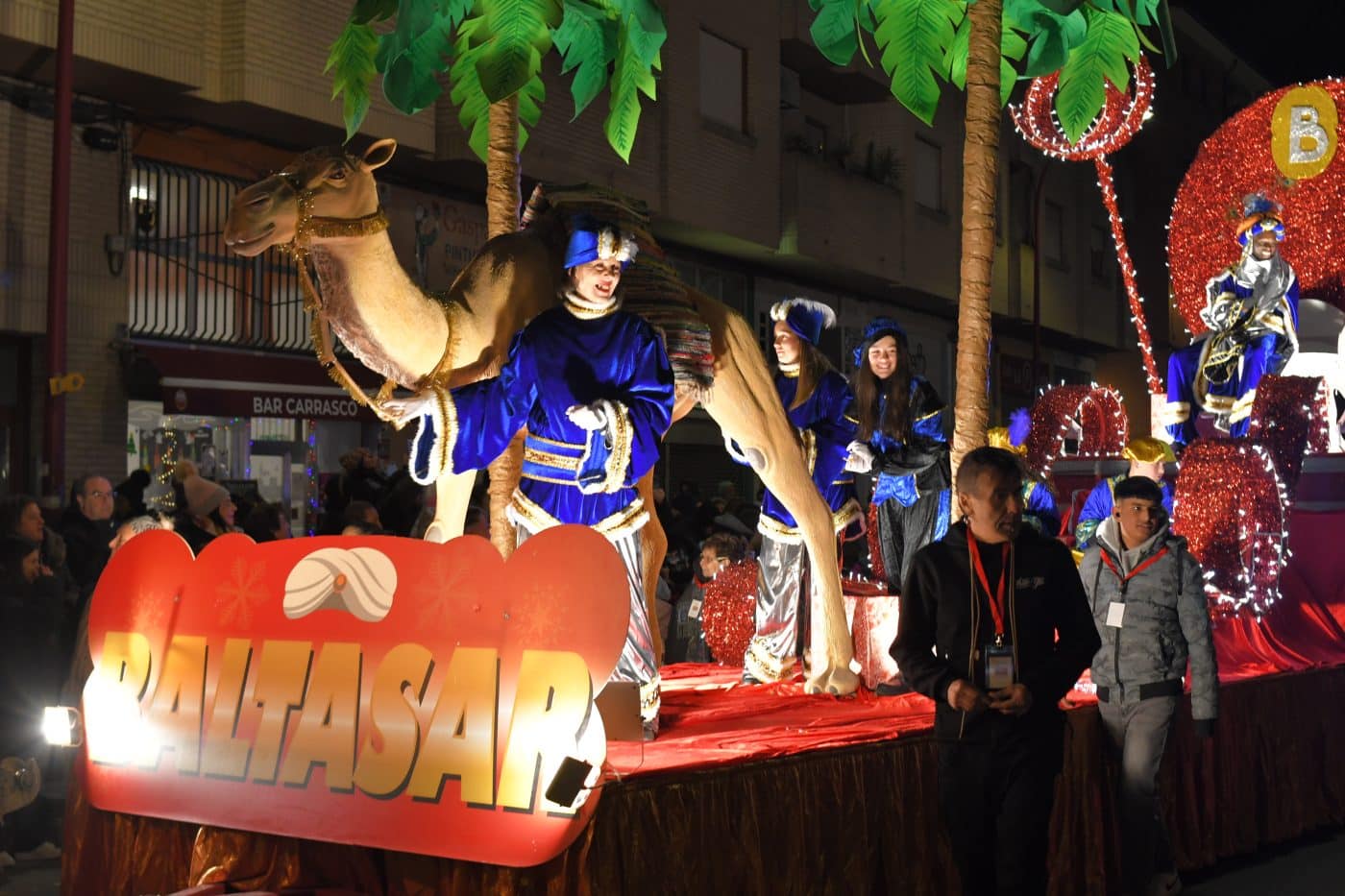 FOTOS: La ilusión vence al frío en la Cabalgata de Reyes de Haro 5 FOTOS: La ilusión vence al frío en la Cabalgata de Reyes de Haro 5