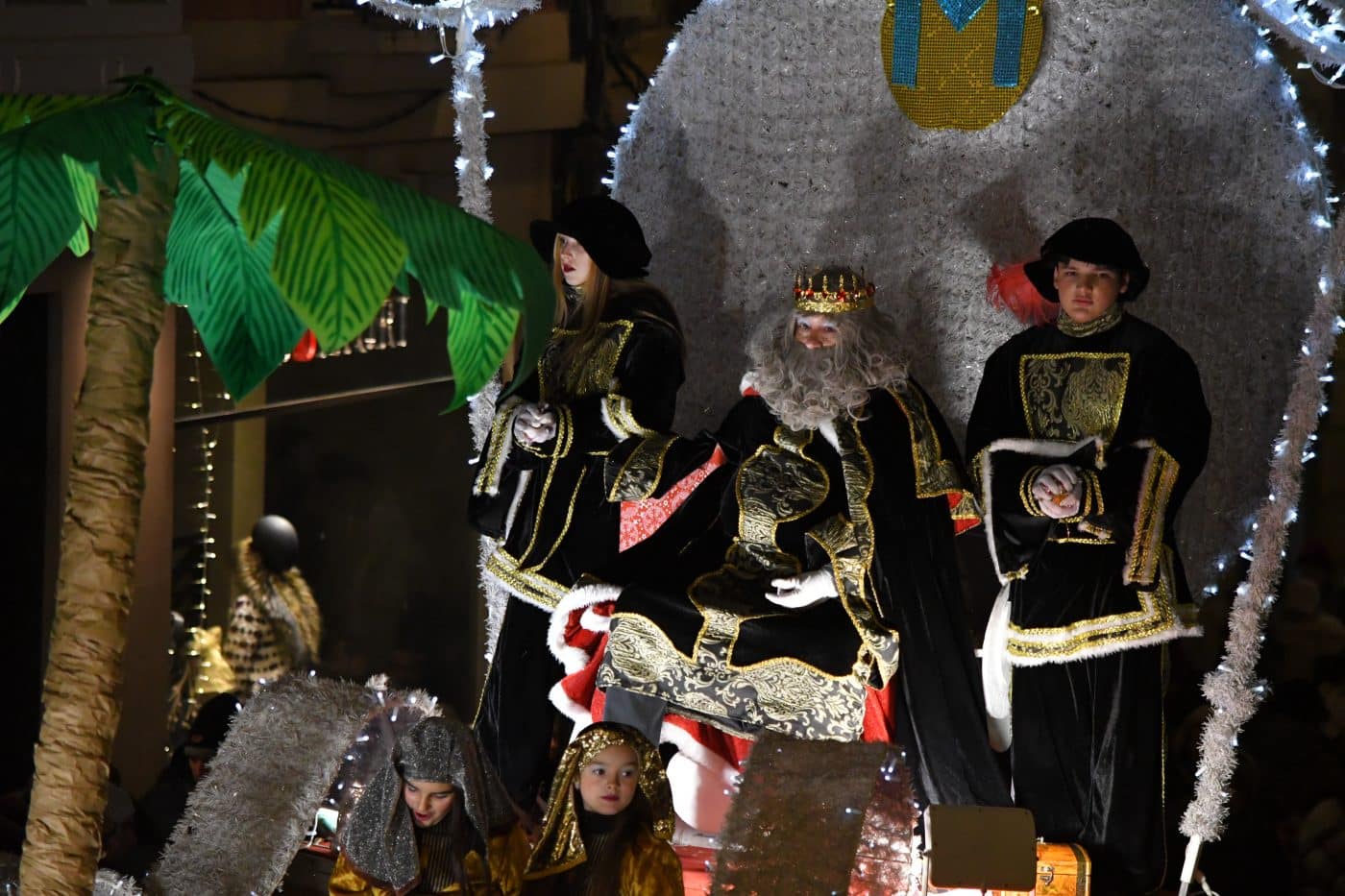 FOTOS: La ilusión vence al frío en la Cabalgata de Reyes de Haro 10 FOTOS: La ilusión vence al frío en la Cabalgata de Reyes de Haro 10