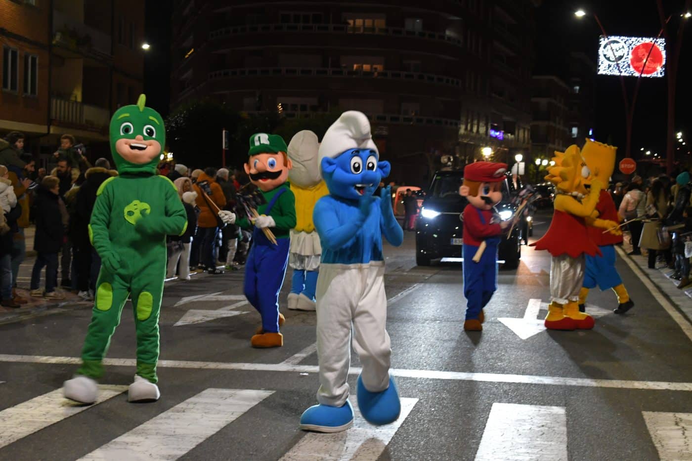 FOTOS: La ilusión vence al frío en la Cabalgata de Reyes de Haro 12 FOTOS: La ilusión vence al frío en la Cabalgata de Reyes de Haro 12