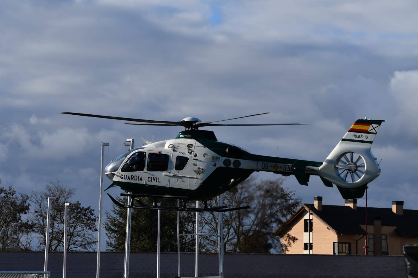 FOTOS: Los Reyes Magos llegan a Haro en un helicóptero de la Guardia Civil 39