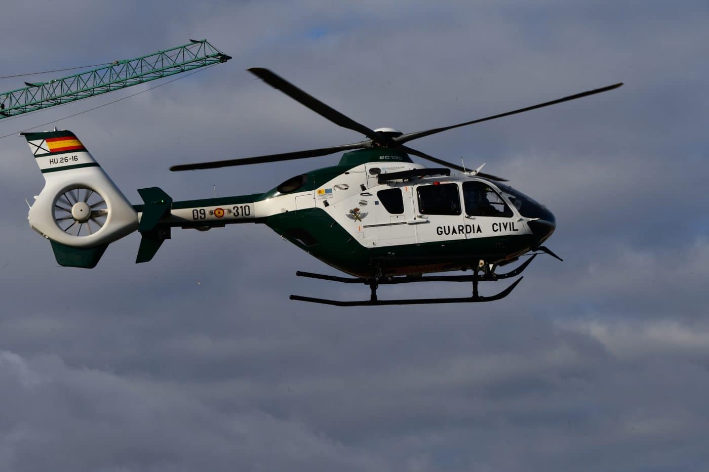 FOTOS: Los Reyes Magos llegan a Haro en un helicóptero de la Guardia Civil 45