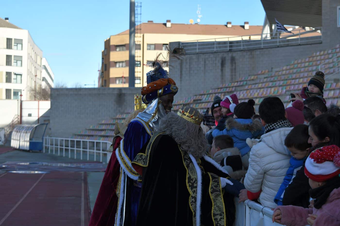 FOTOS: Los Reyes Magos llegan a Haro en un helicóptero de la Guardia Civil 29