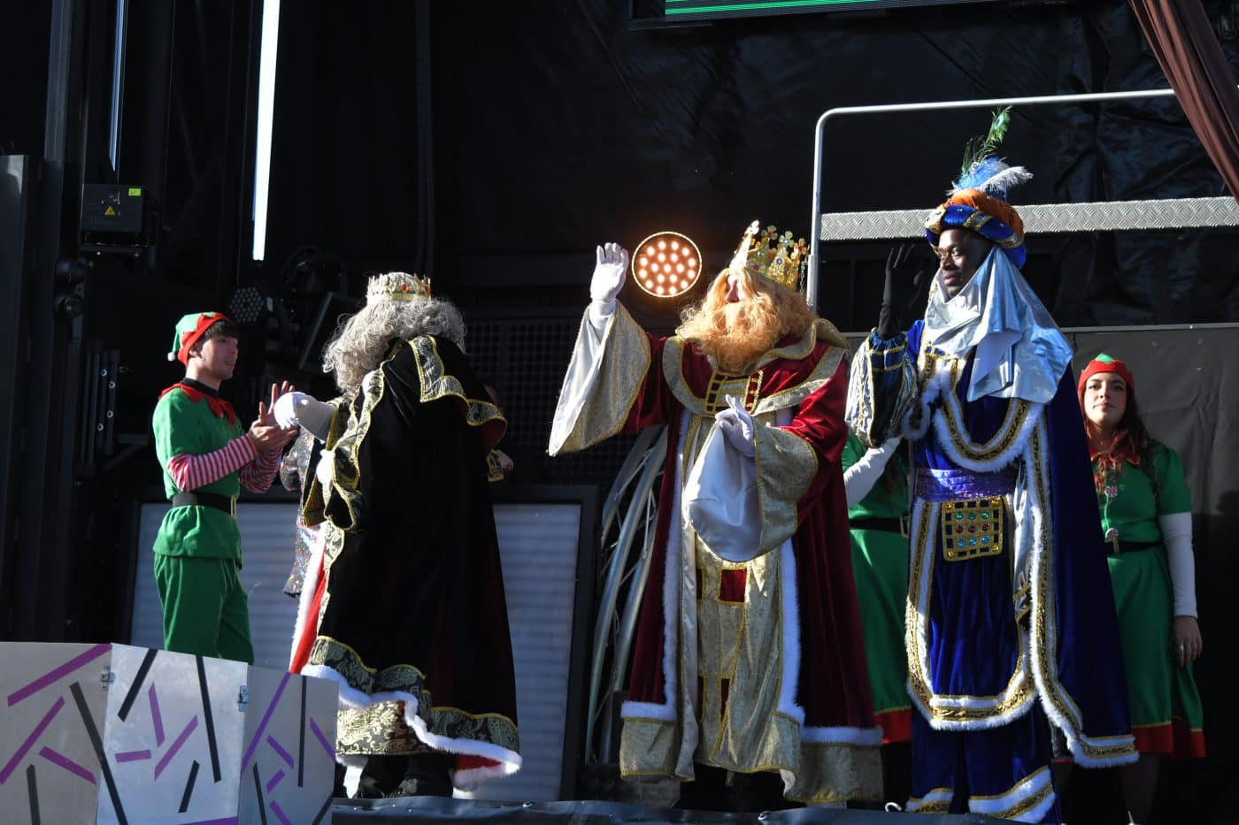 FOTOS: Los Reyes Magos llegan a Haro en un helicóptero de la Guardia Civil 47