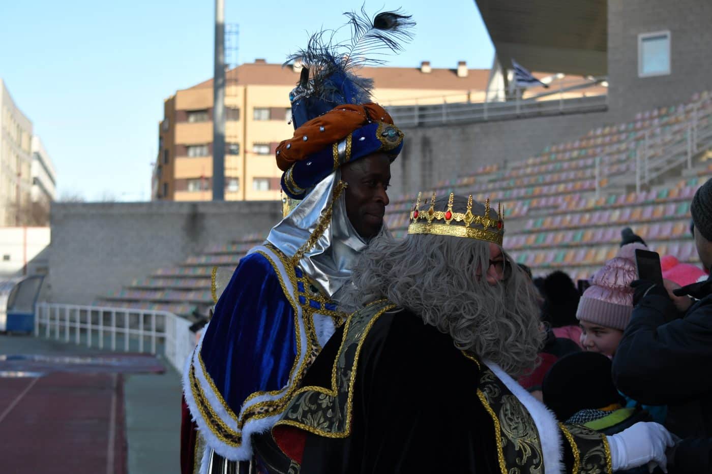 FOTOS: Los Reyes Magos llegan a Haro en un helicóptero de la Guardia Civil 13