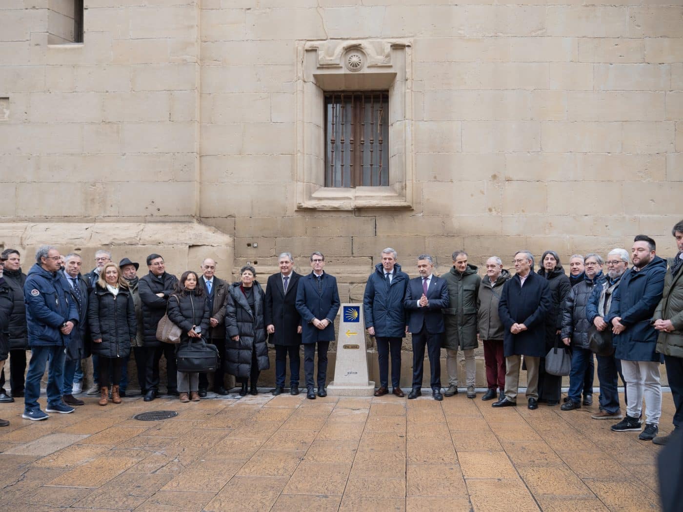 La Rioja y Galicia refuerzan su vínculo en torno al Camino de Santiago con la inauguración de un nuevo monolito en Logroño 2