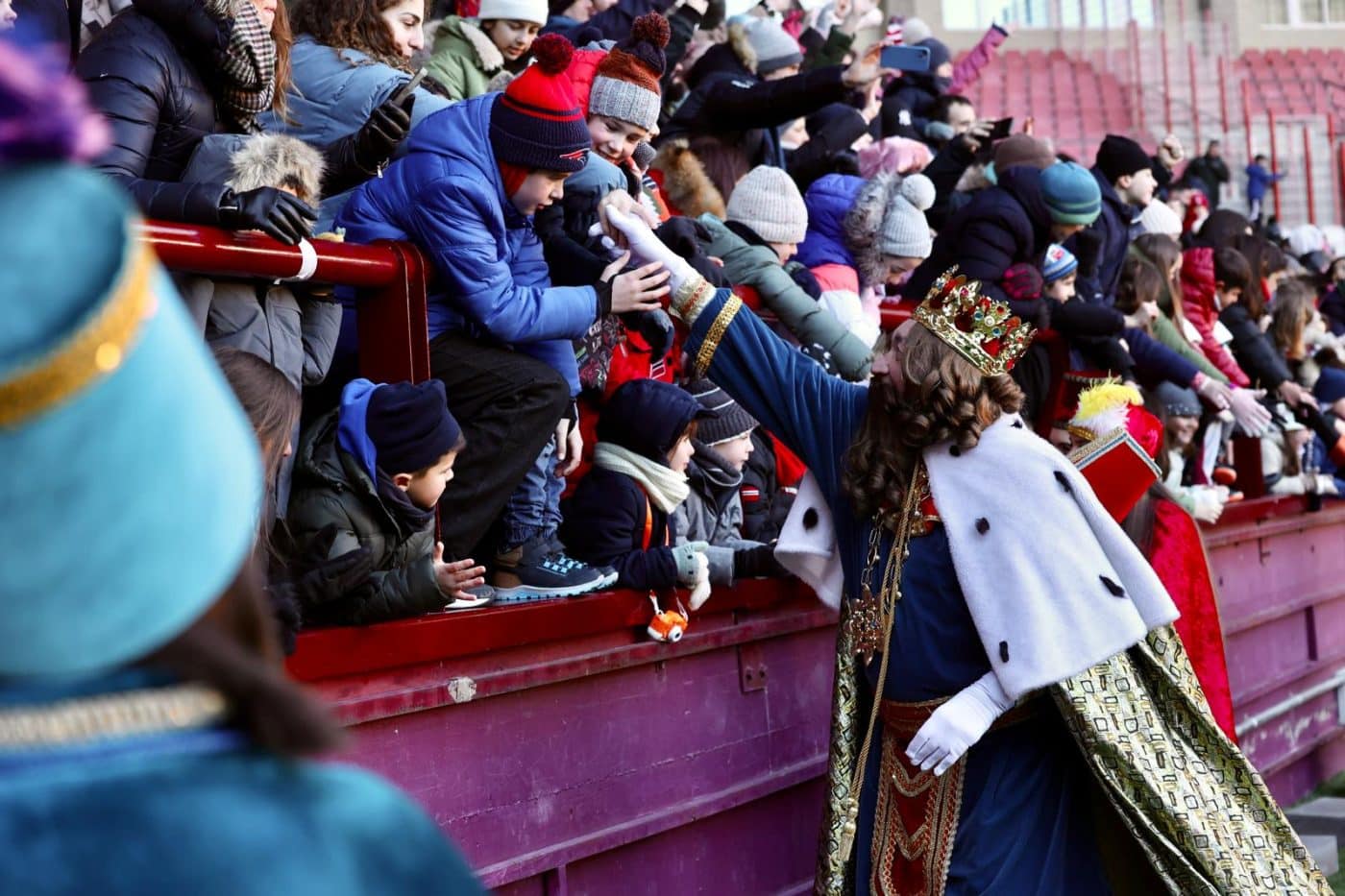 Los Reyes Magos de Oriente aterrizan en Las Gaunas ante 14.200 personas 3