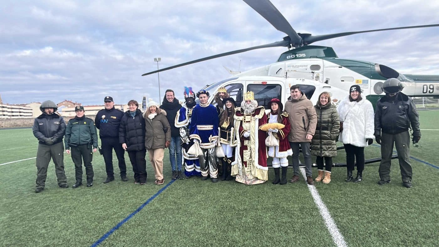 VÍDEO: La misión de la Guardia Civil para escoltar a los Reyes Magos en su aterrizaje en Haro, Santo Domingo y Lardero 2