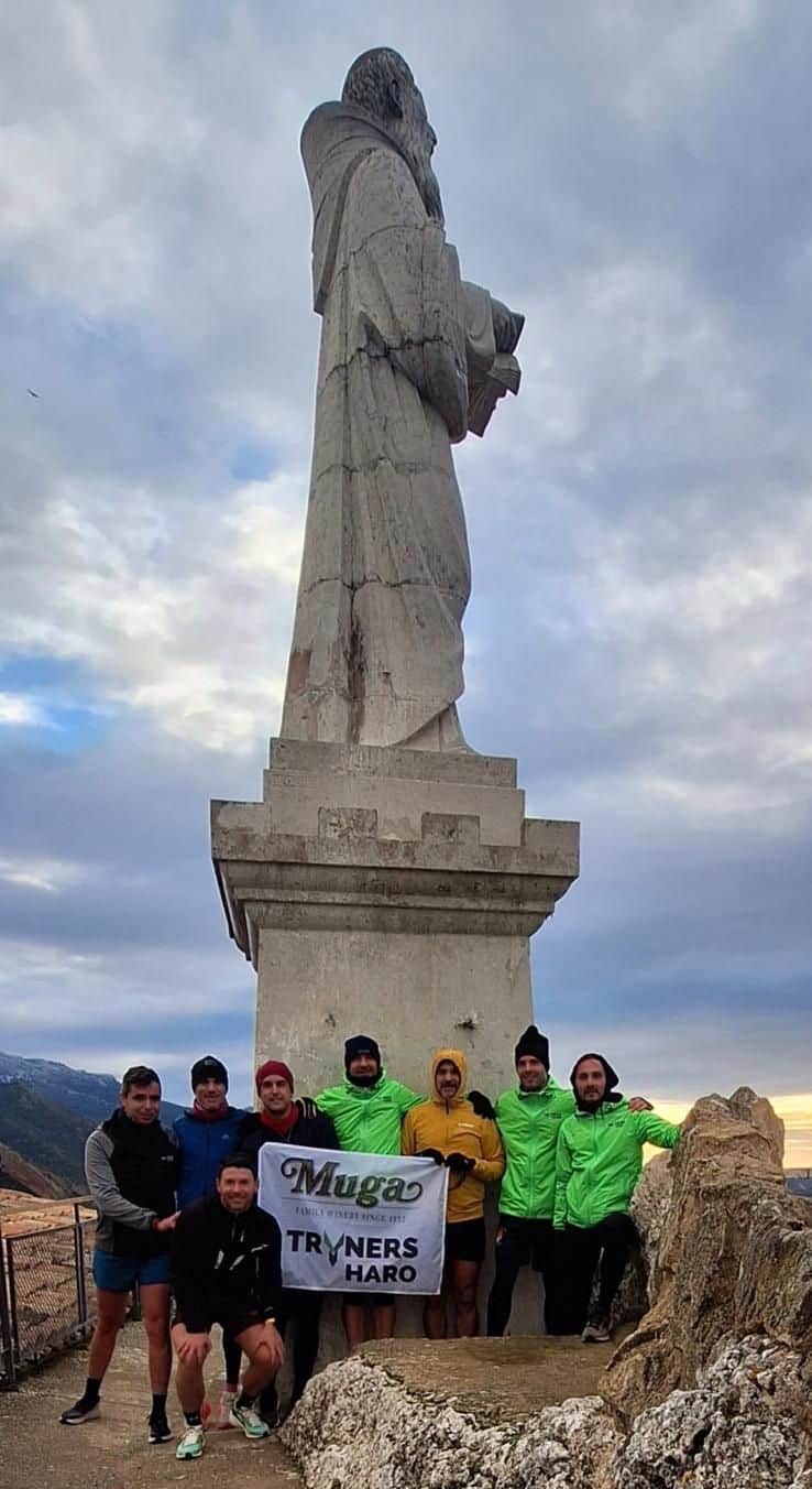 Los Tryners Haro cumplen una vez más con el rito de la primera subida del año a San Felices 2