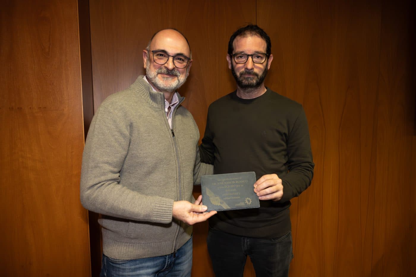 ARIOCOP homenajea a José Ramón Blanco por su labor frente al COVID persistente 2