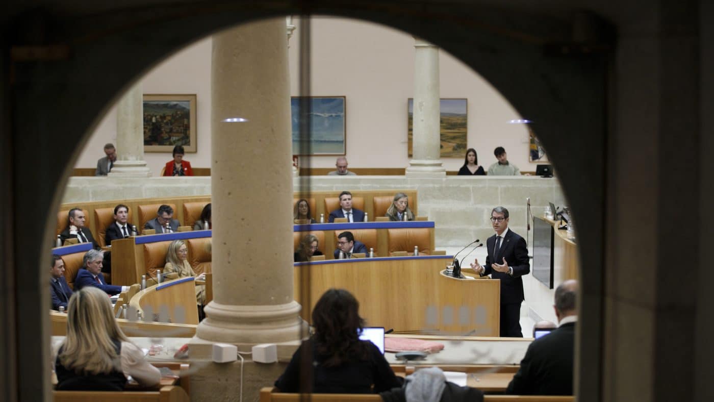Capellán anuncia nuevos vuelos semanales entre Canarias y La Rioja para impulsar el turismo 2