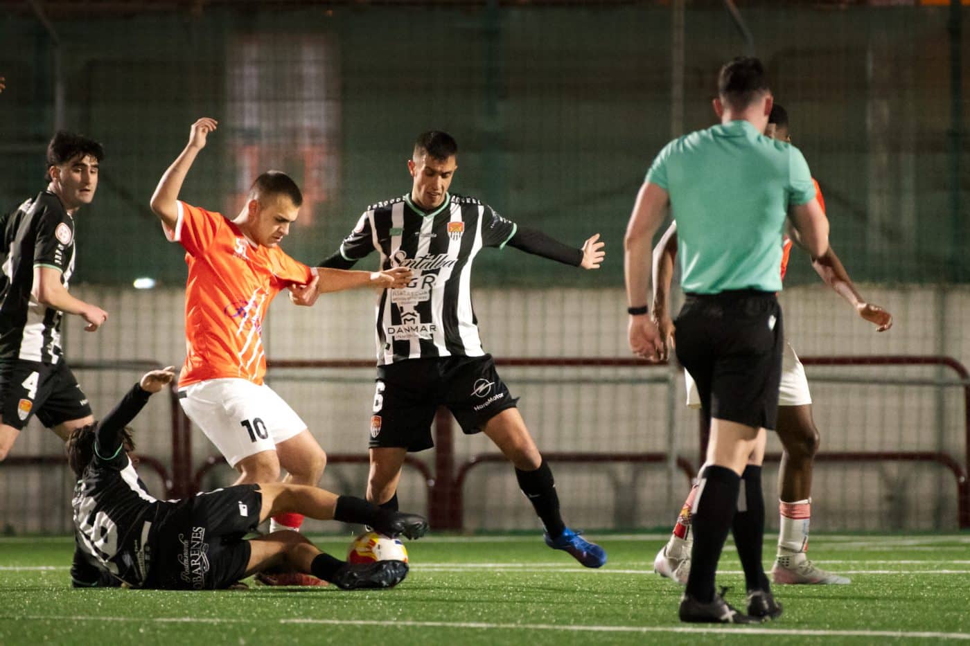 El Haro supera al Villegas tras un final agónico 8