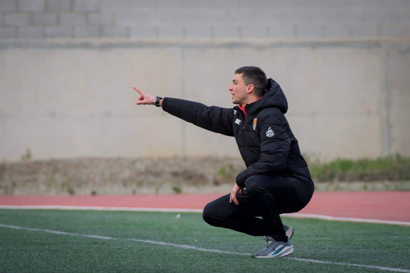 El Haro tumba al Calahorra con un golazo de Zunzunegui en el descuento 9