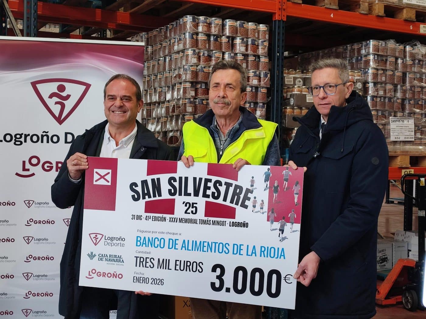 El IES Manuel Bartolomé Cossío recauda 400 euros para el Banco de Alimentos con un mercadillo solidario 2