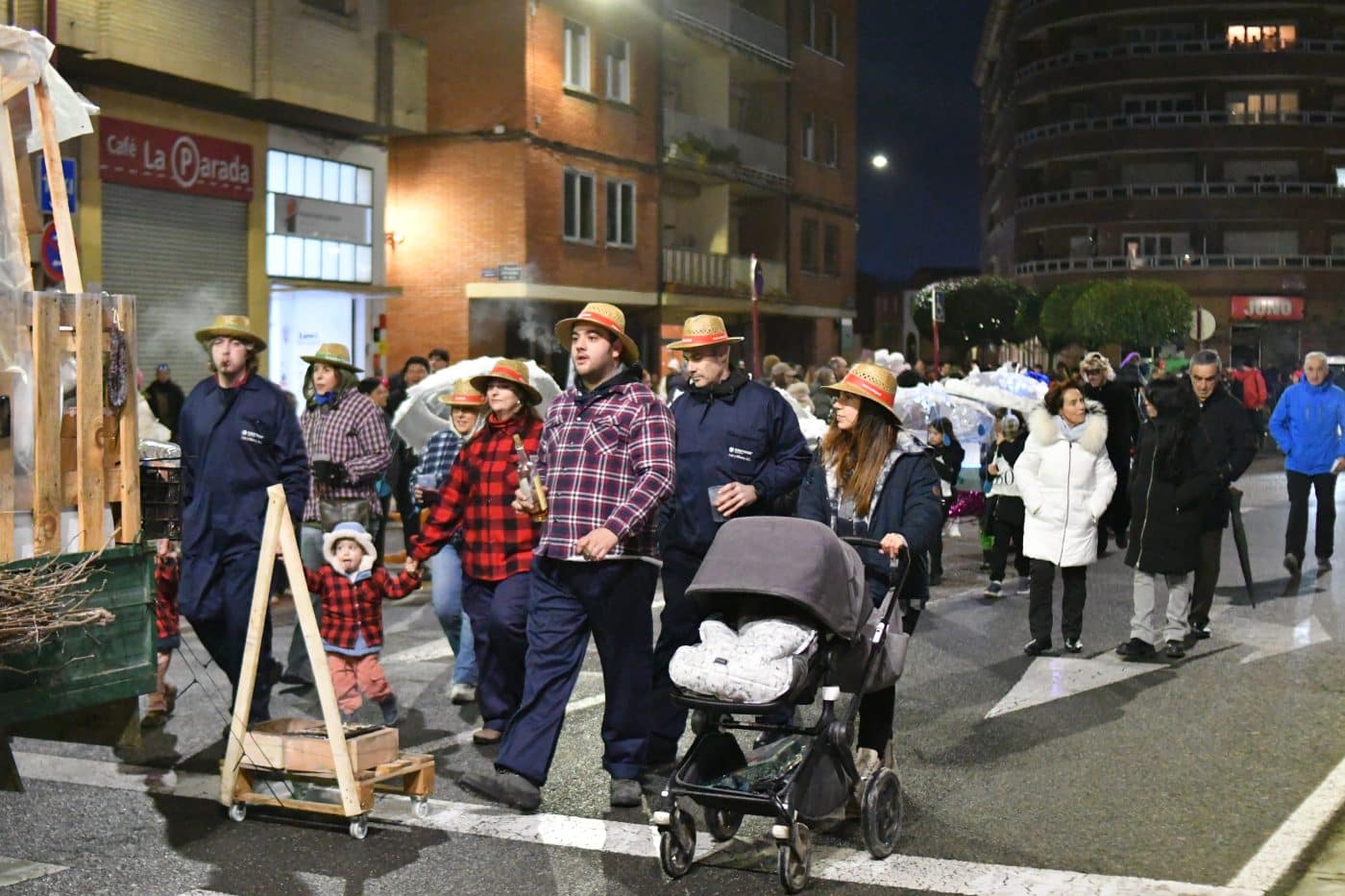 FOTOS: El carnaval de Haro resiste al frío y la lluvia 61 FOTOS: El carnaval de Haro resiste al frío y la lluvia 61