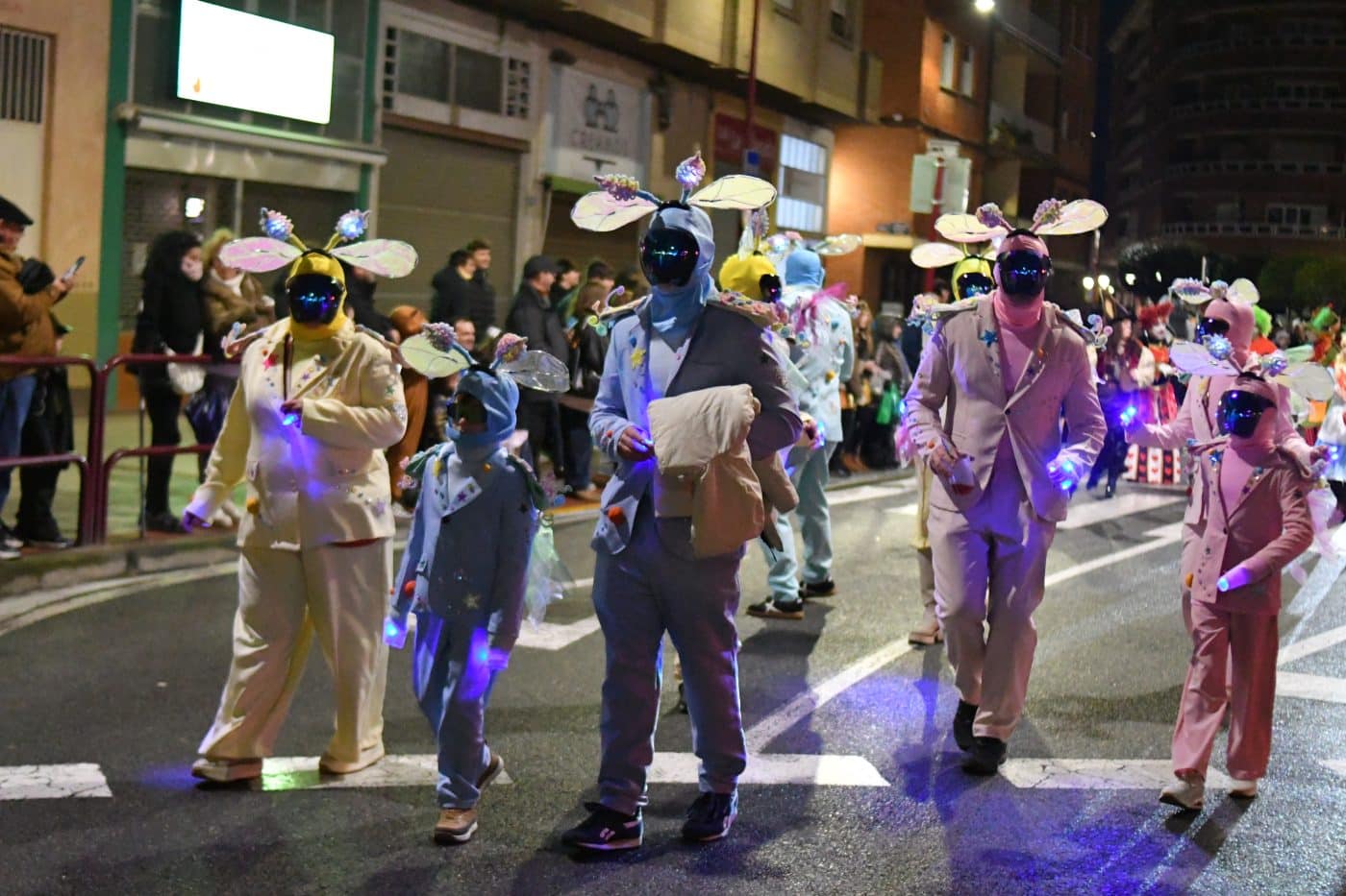 FOTOS: El carnaval de Haro resiste al frío y la lluvia 2 FOTOS: El carnaval de Haro resiste al frío y la lluvia 2