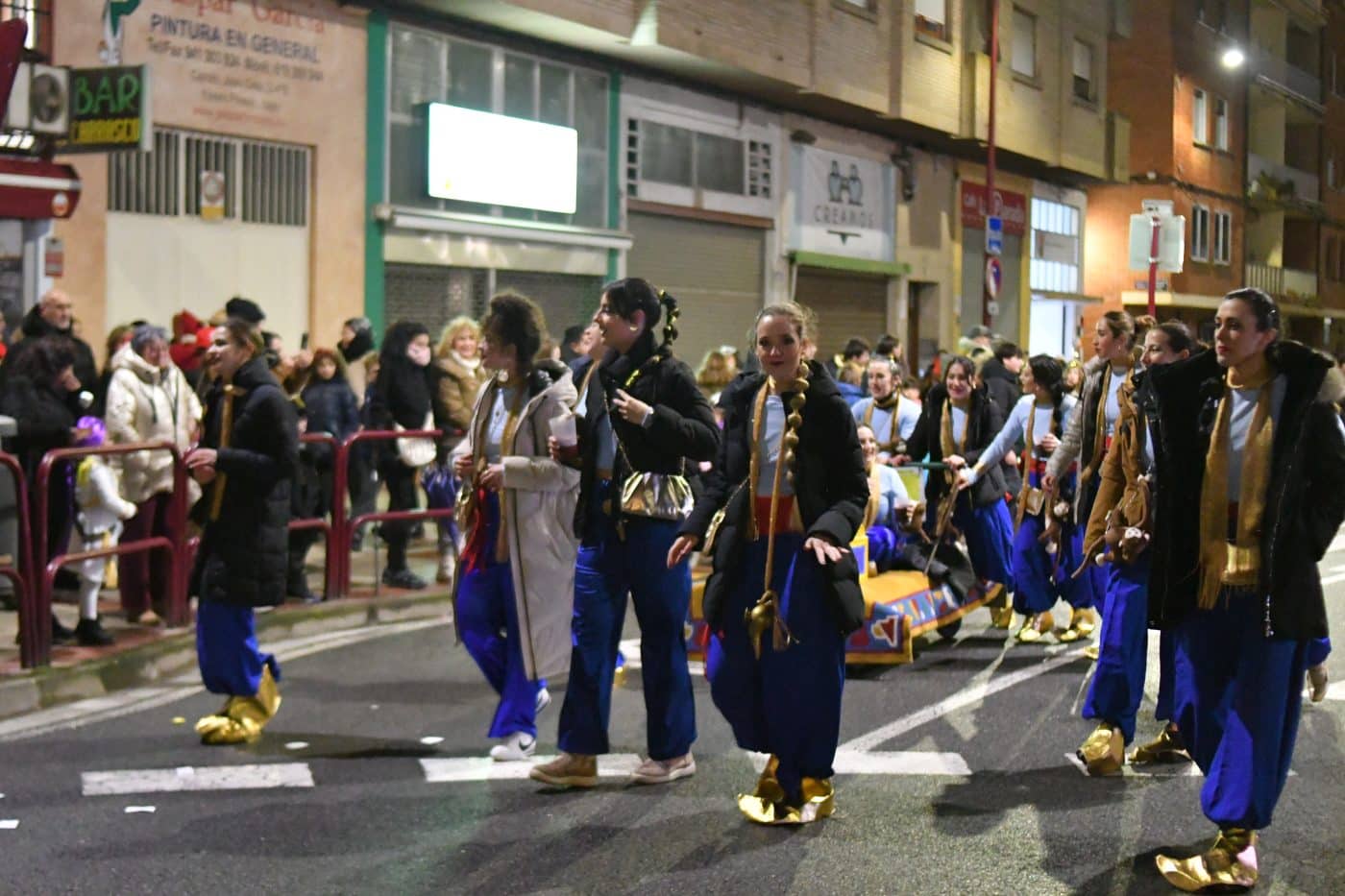 FOTOS: El carnaval de Haro resiste al frío y la lluvia 43 FOTOS: El carnaval de Haro resiste al frío y la lluvia 43