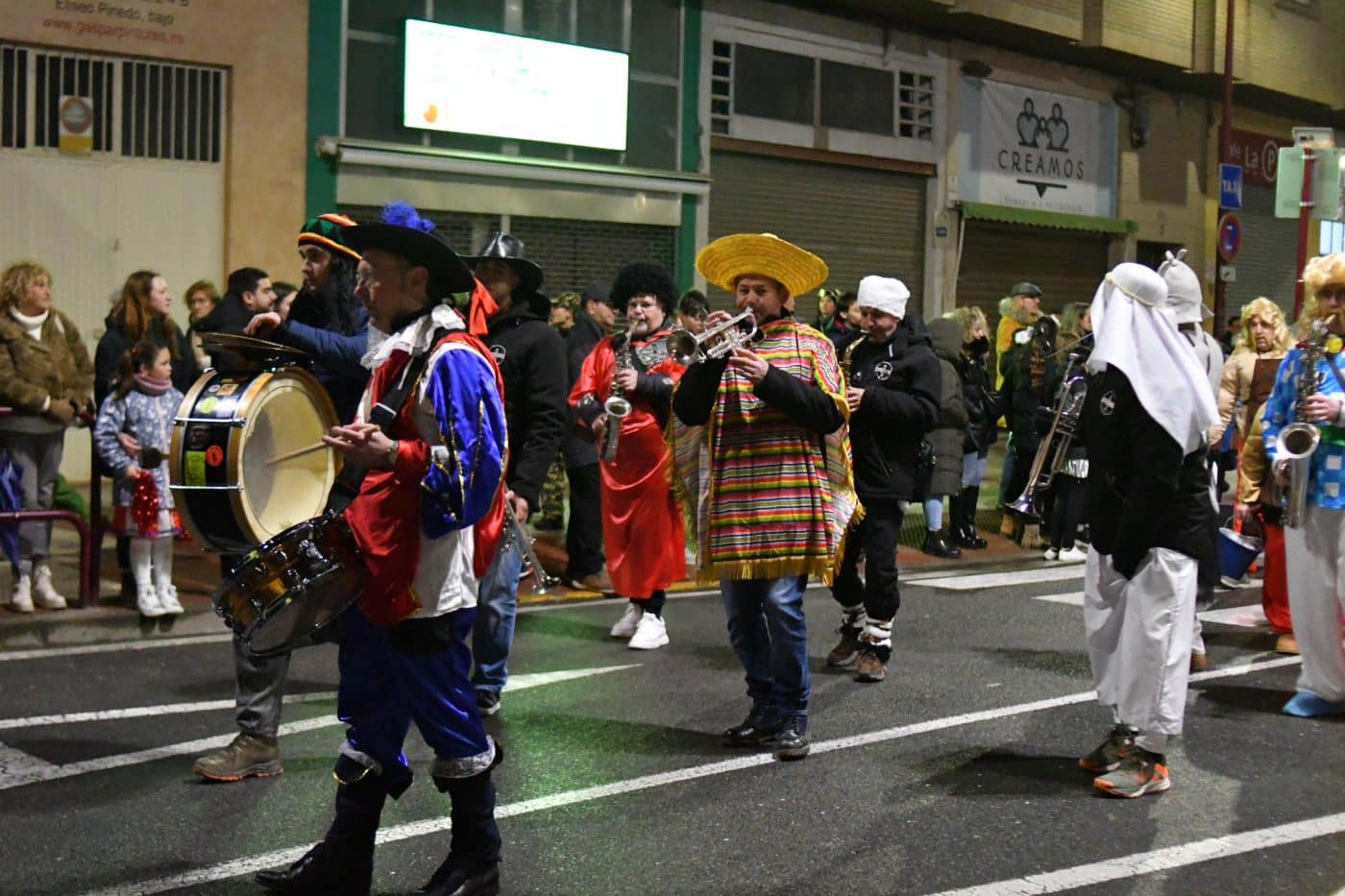 FOTOS: El carnaval de Haro resiste al frío y la lluvia 39 FOTOS: El carnaval de Haro resiste al frío y la lluvia 39