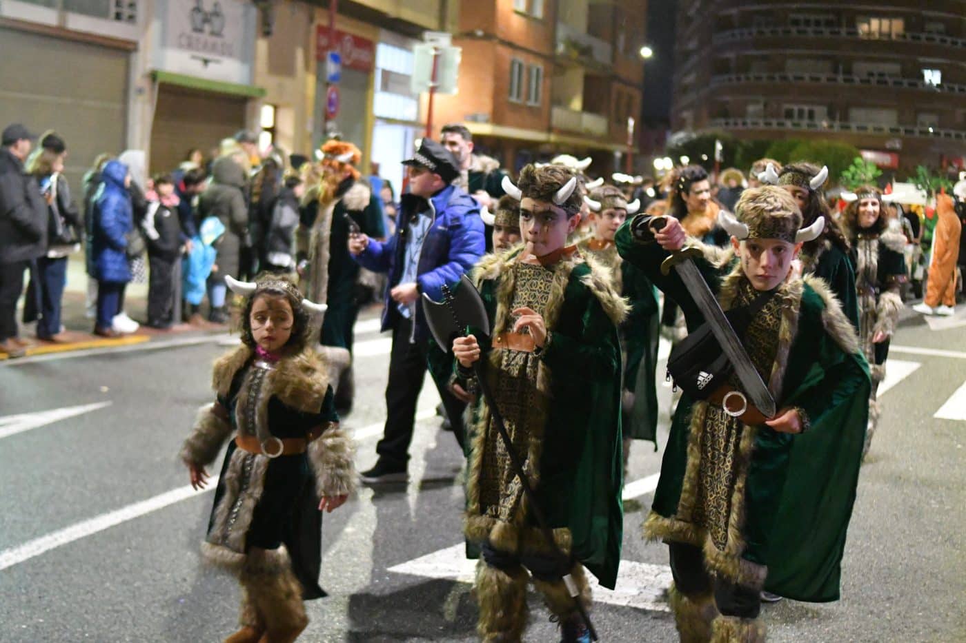 FOTOS: El carnaval de Haro resiste al frío y la lluvia 34 FOTOS: El carnaval de Haro resiste al frío y la lluvia 34