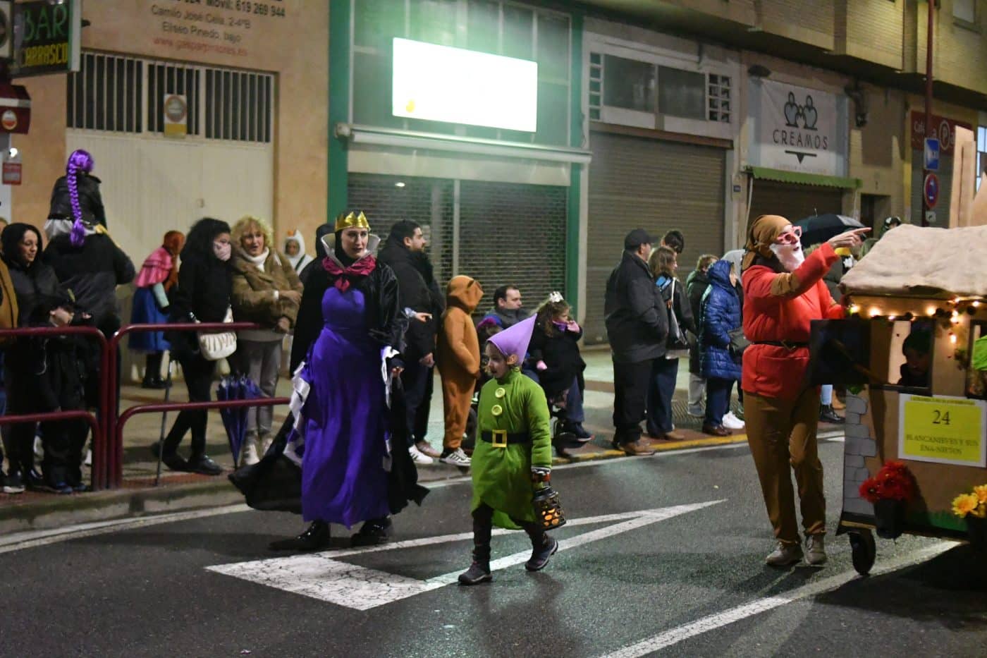 FOTOS: El carnaval de Haro resiste al frío y la lluvia 25 FOTOS: El carnaval de Haro resiste al frío y la lluvia 25