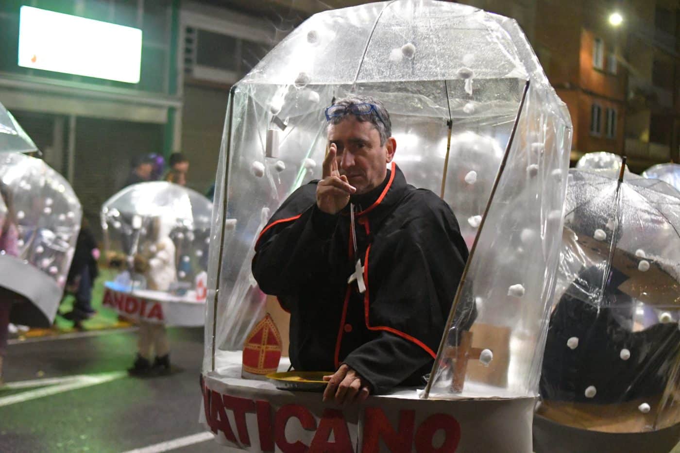 FOTOS: El carnaval de Haro resiste al frío y la lluvia 20 FOTOS: El carnaval de Haro resiste al frío y la lluvia 20