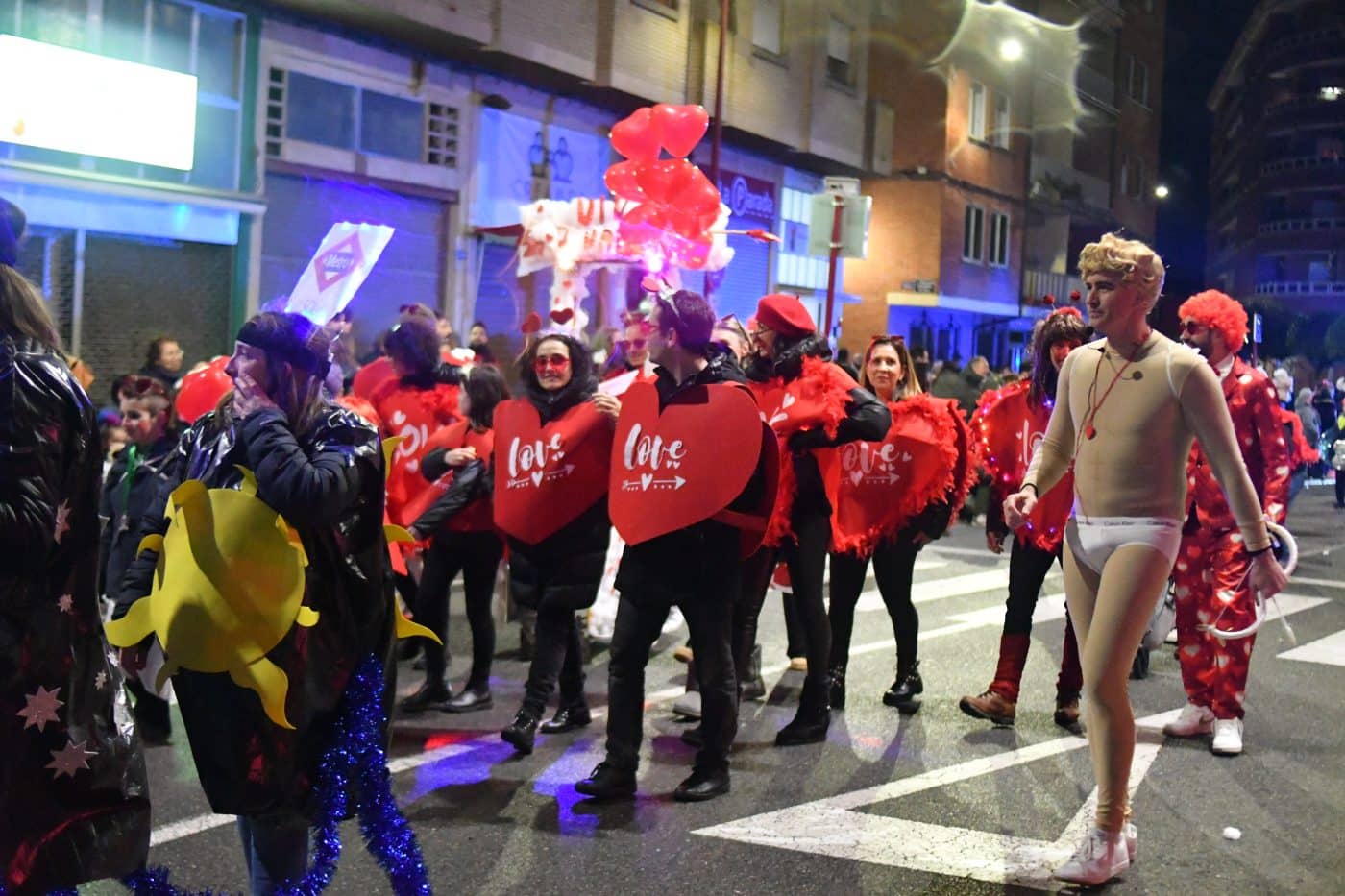 FOTOS: El carnaval de Haro resiste al frío y la lluvia 12 FOTOS: El carnaval de Haro resiste al frío y la lluvia 12