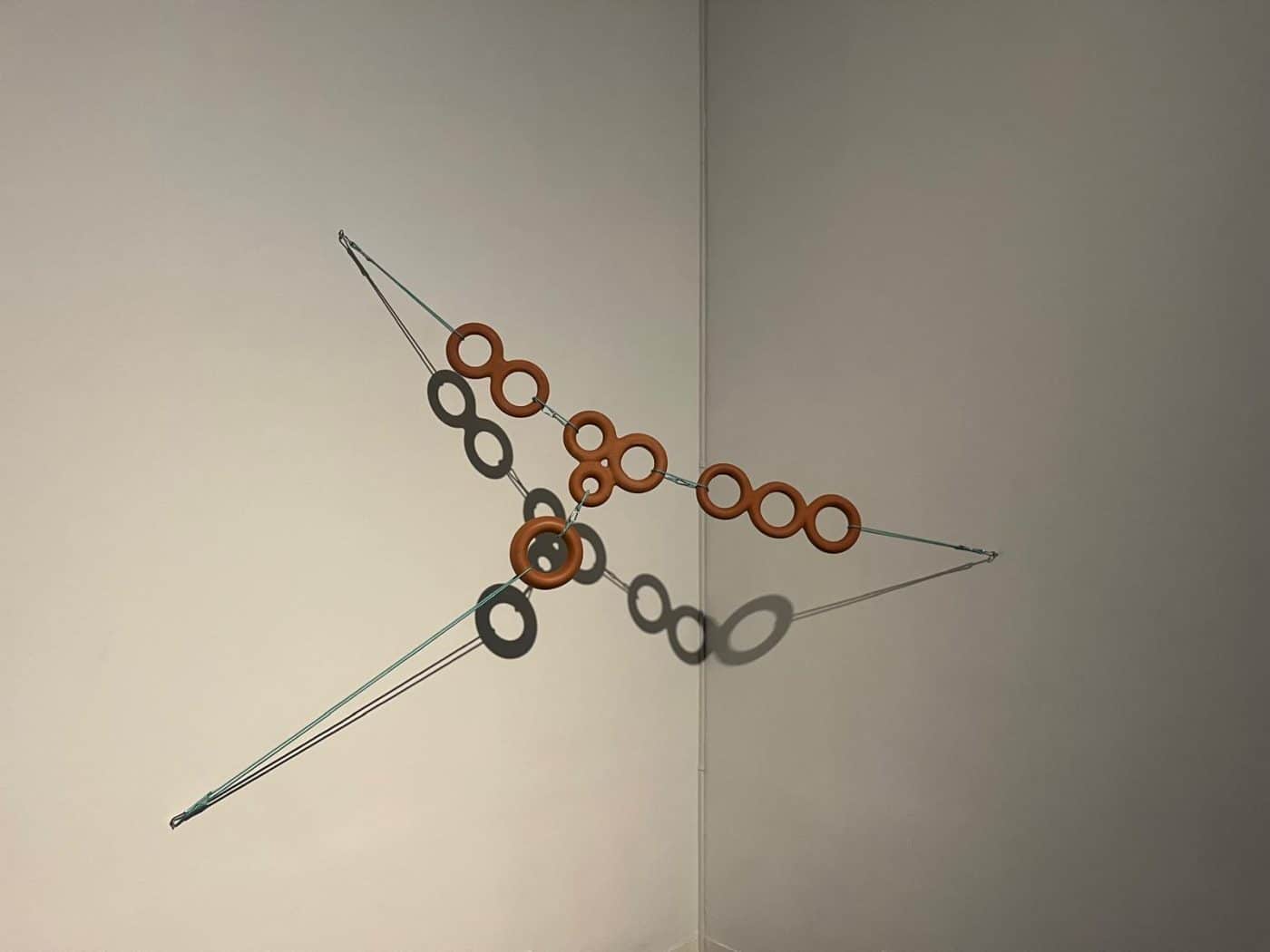 Lorena Aduna expone 'Cuerpos de barro en movimiento' en Vitoria 3