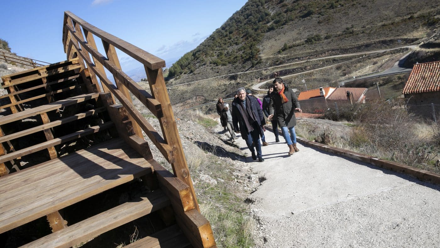 Luz LED, accesos renovados y murallas consolidadas para preservar el Castillo de Clavijo 2