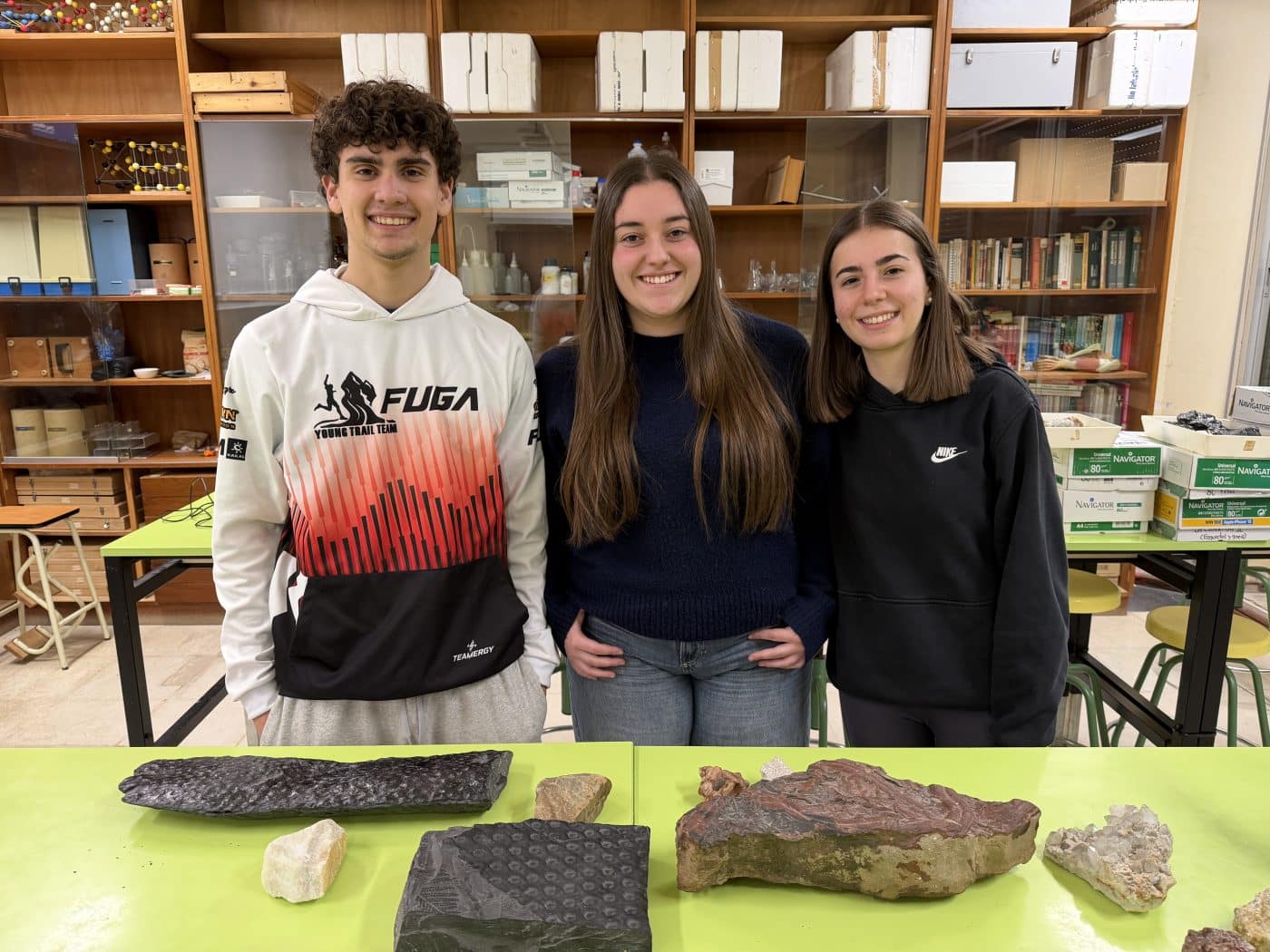 Tres estudiantes del IES Esteban Manuel Villegas de Nájera representarán a La Rioja en la Olimpiada Nacional de Geología 2
