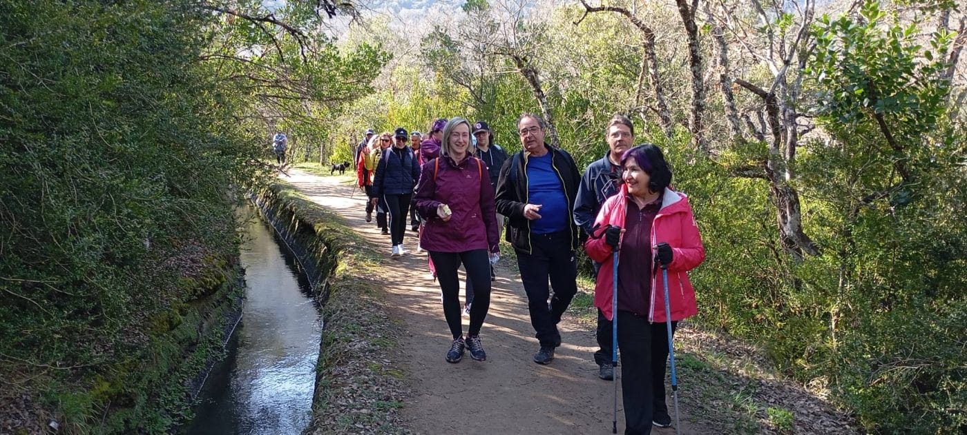 Cerca de 80 personas participan en la 'Ruta del Agua' de los Paseos Saludables de Haro 2 Cerca de 80 personas participan en la 'Ruta del Agua' de los Paseos Saludables de Haro 2