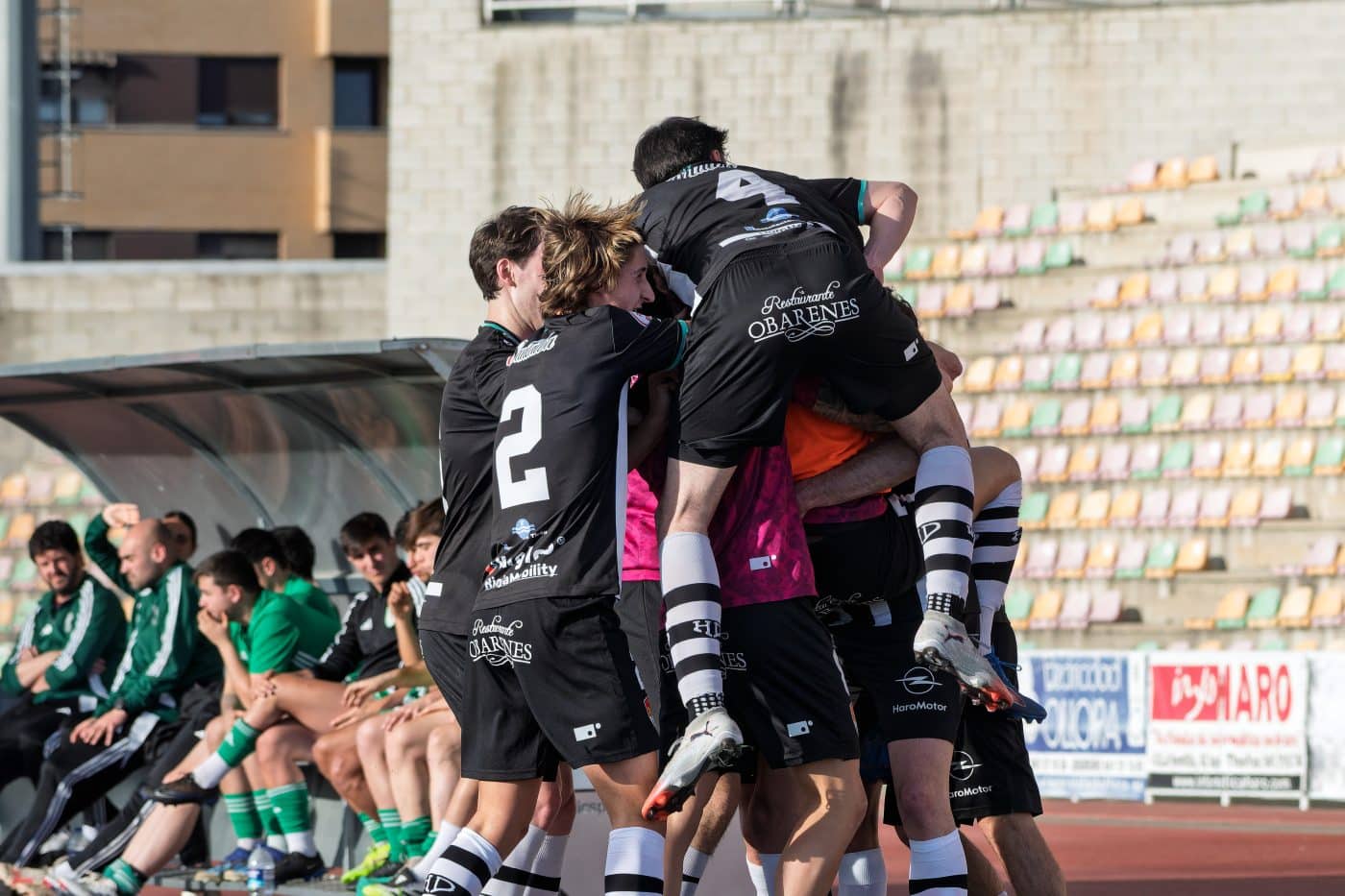 El Haro logra ante el Pradejón su sexto triunfo consecutivo y se pone a cinco puntos del playoff 7