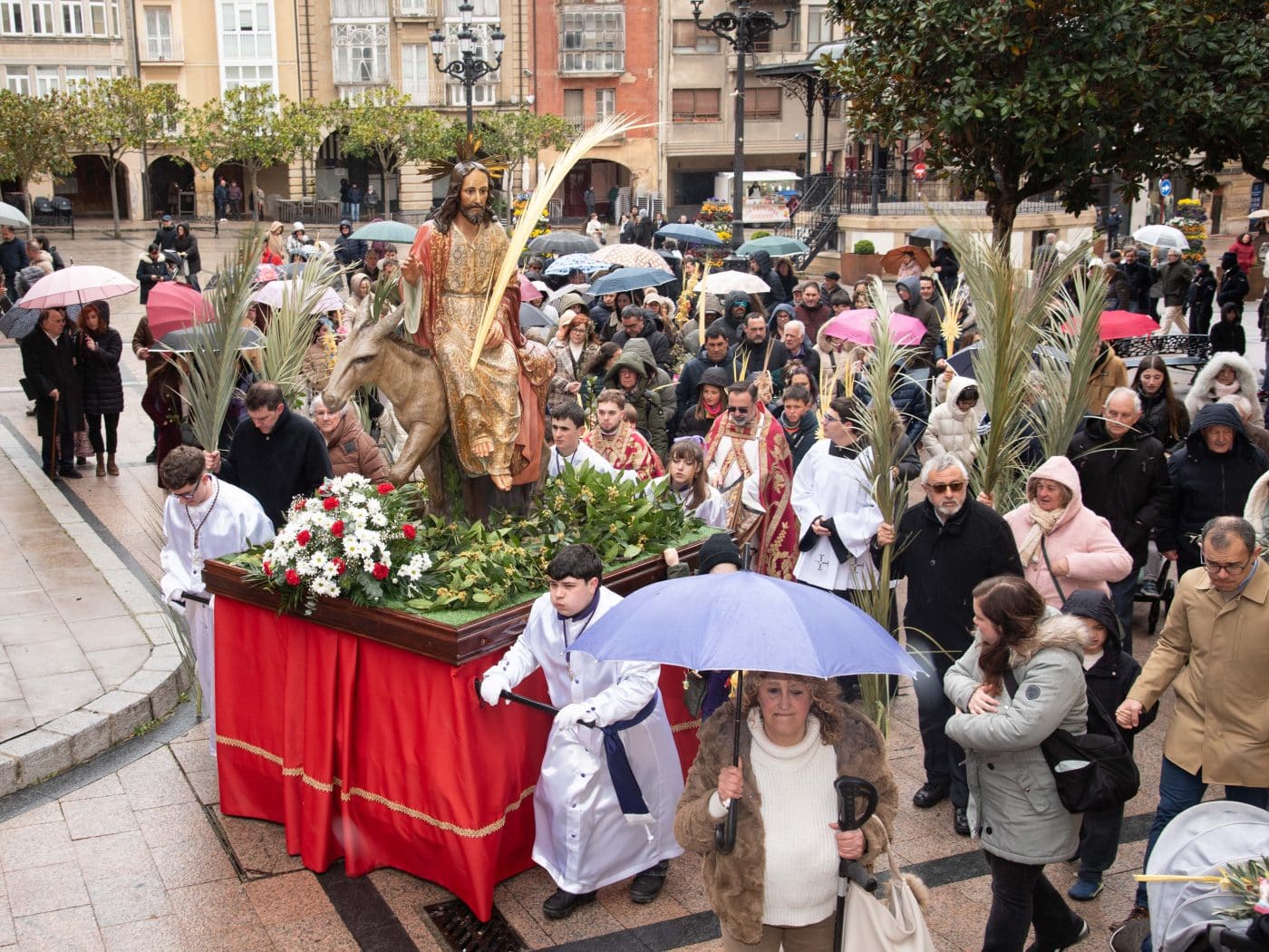 FOTOS: Haro recupera la procesión del Domingo de Ramos 2