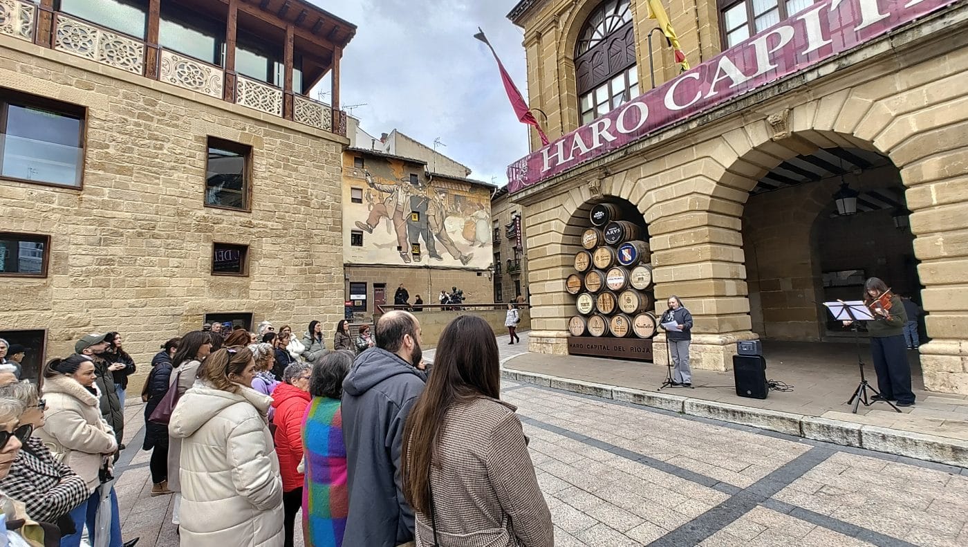 Haro reafirma su compromiso con la igualdad durante el acto institucional del 8M 5