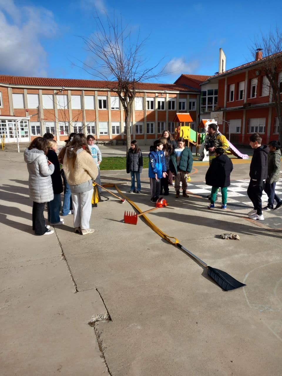 Más de 260 escolares riojanos se forman en prevención de incendios forestales 3