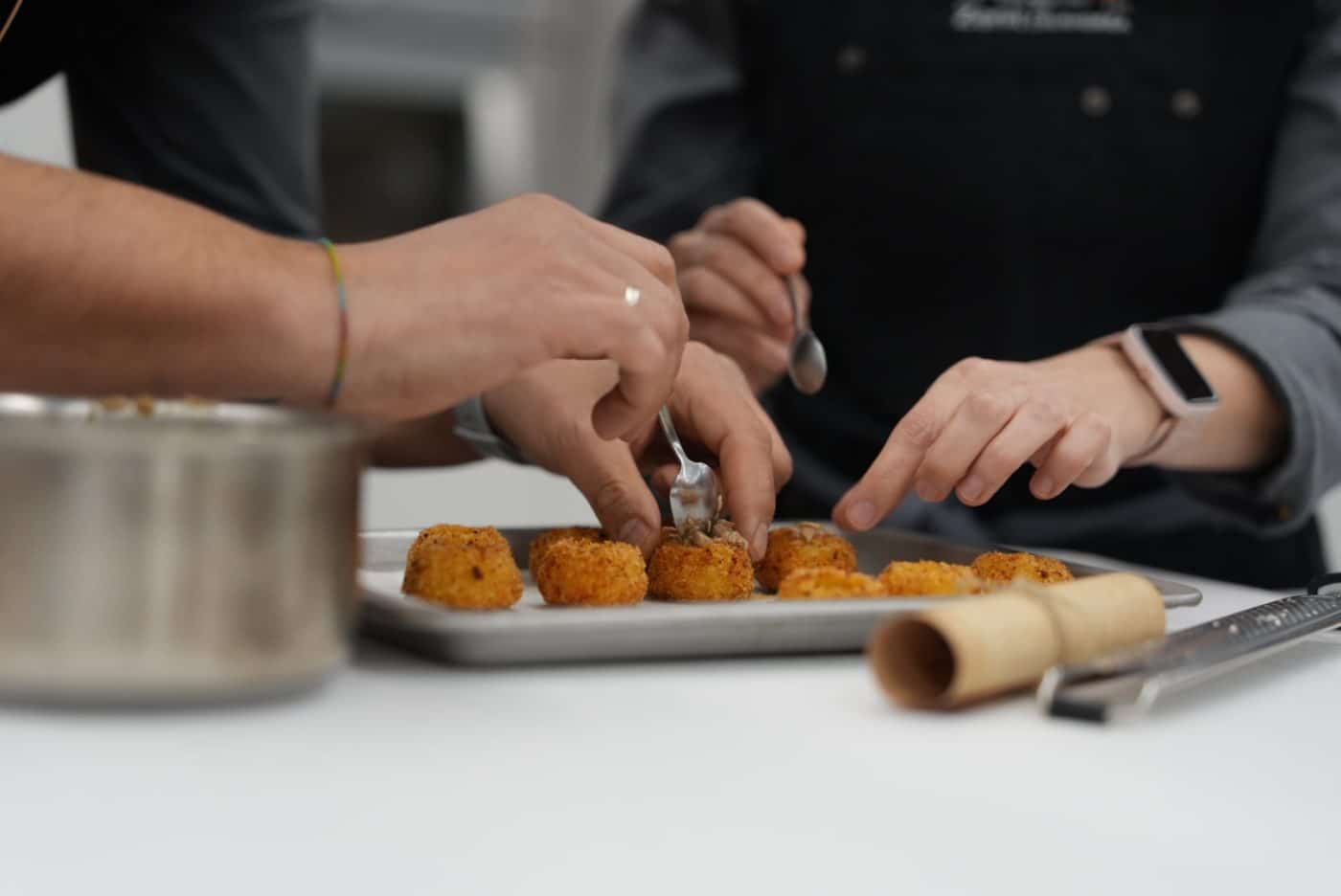 Meraki Gastrobar, de Nájera, gana el Delantal de Oro del Concurso de Pinchos de La Rioja 18 Meraki Gastrobar, de Nájera, gana el Delantal de Oro del Concurso de Pinchos de La Rioja 18