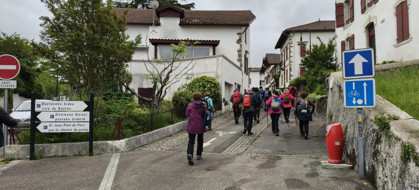 Amigos del Camino de Santiago de Haro-Rioja Alta recorren el histórico Camino de Baztán 7