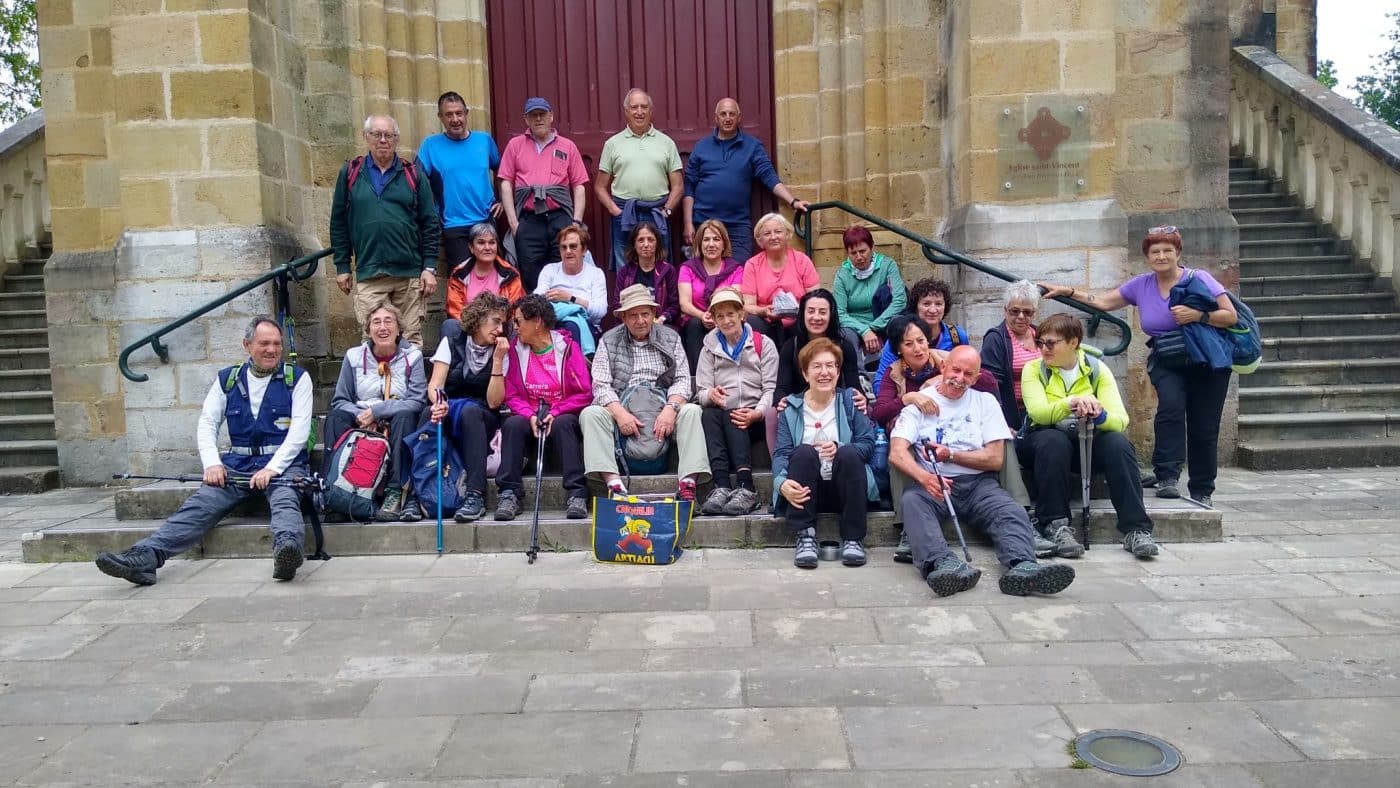 Amigos del Camino de Santiago de Haro-Rioja Alta recorren el histórico Camino de Baztán 3