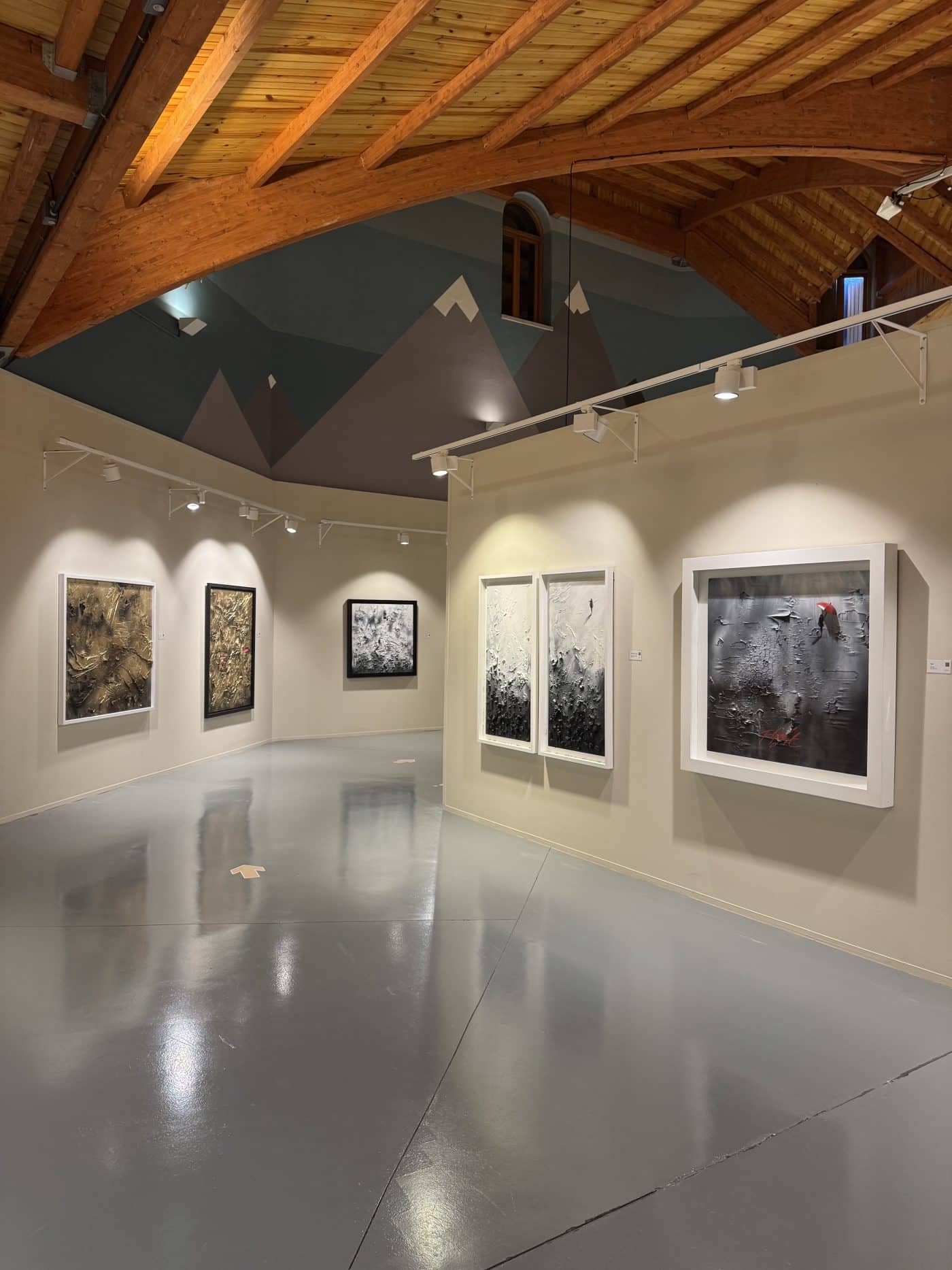 Bodegas Campillo expone en Laguardia una retrospectiva de la obra de Marcos Tamargo 2