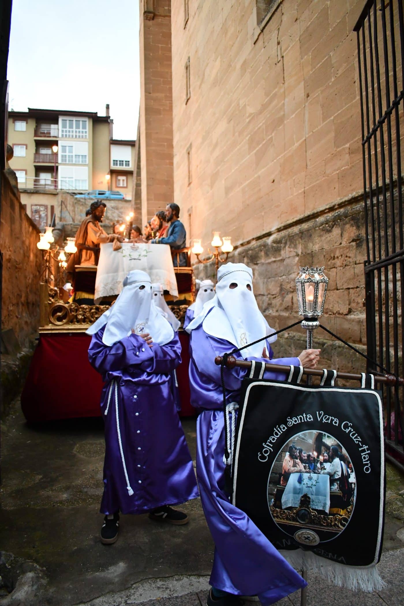 FOTOS: Haro se vuelca con la procesión de la Santa Cena en un Jueves Santo multitudinario 49