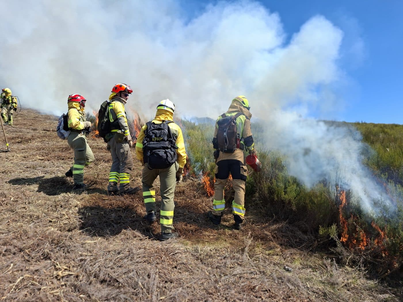 Fuego real para aprender a domarlo: así se entrena el operativo contra incendios en La Rioja 5
