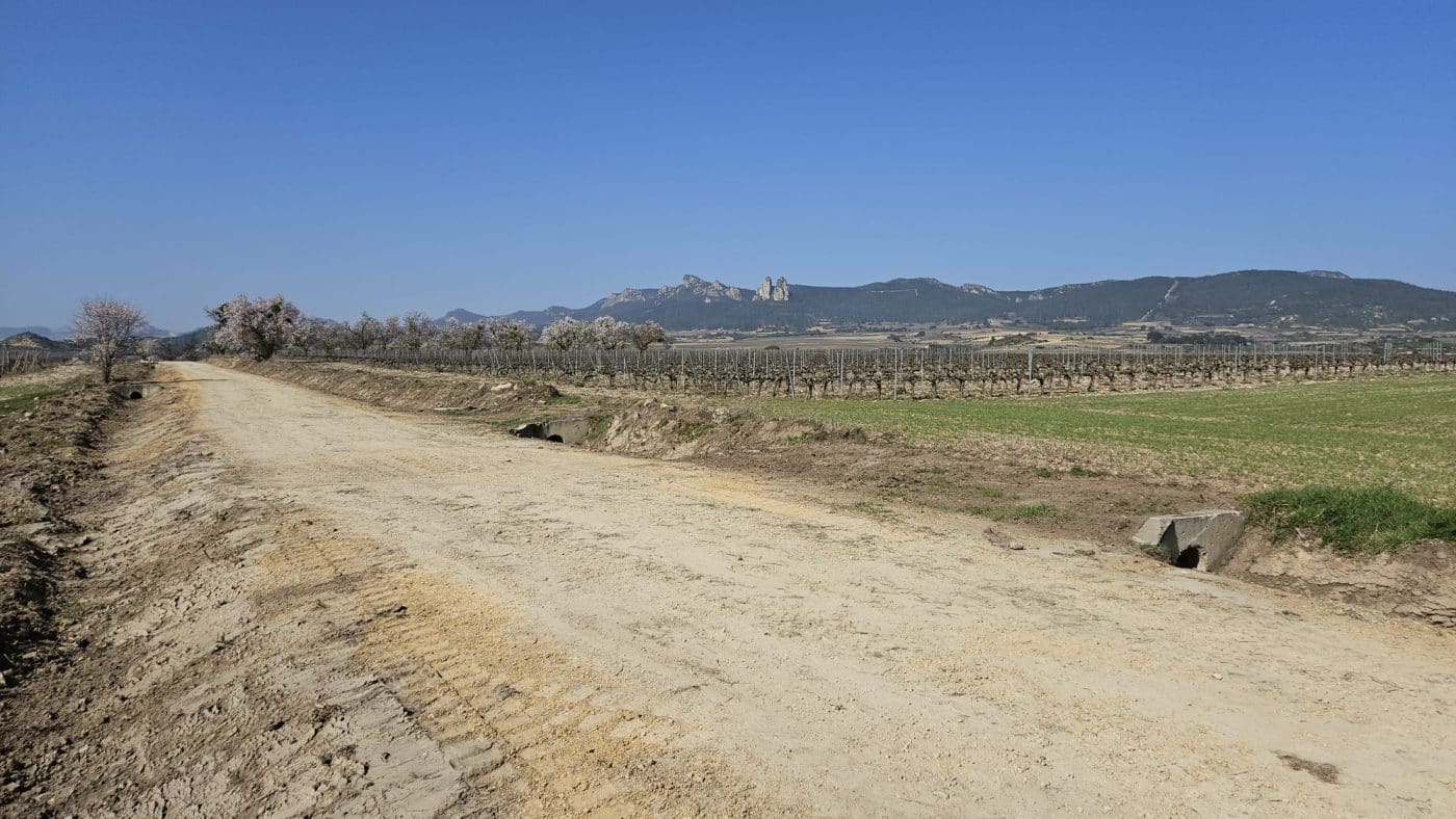 Haro mejora más de 18 kilómetros de caminos rurales durante 2025 4