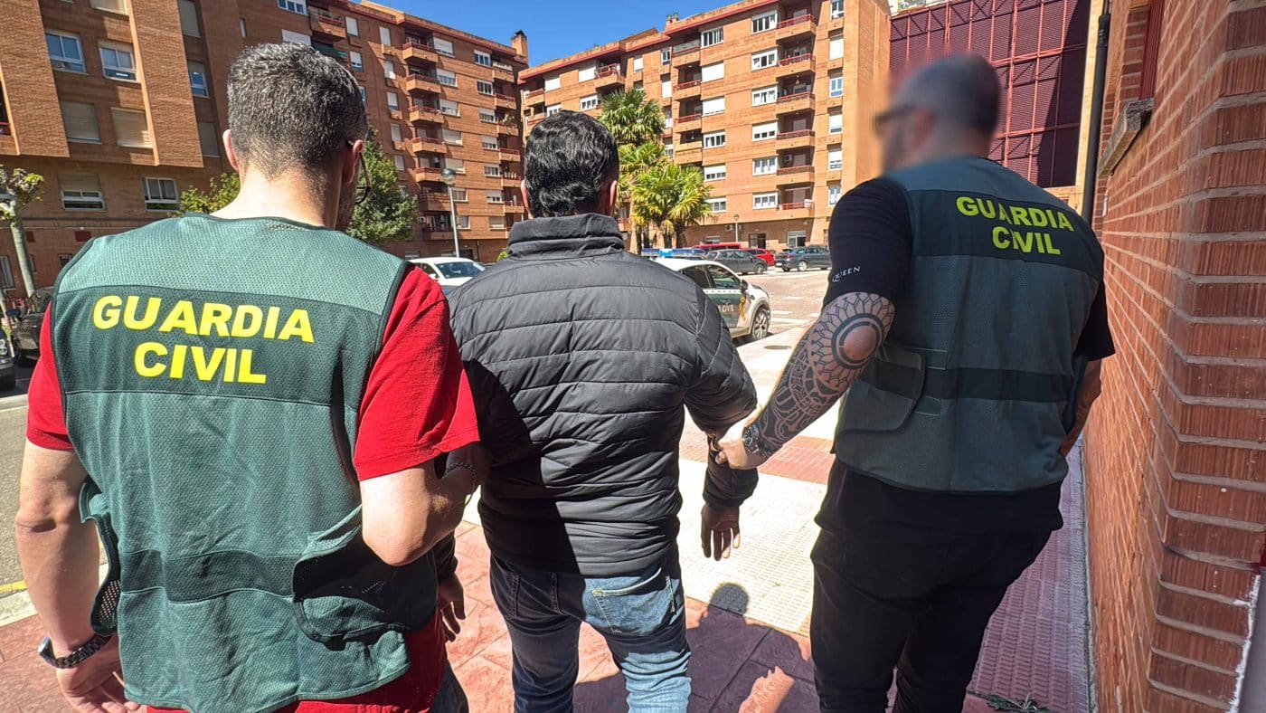 Haro y Nájera, entre los municipios afectados por la trama de ciberestafas desmantelada por la Guardia Civil 2