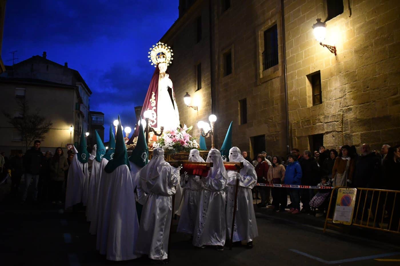 La procesión de El Encuentro vuelve a brillar en Haro sin la amenaza de la lluvia 25