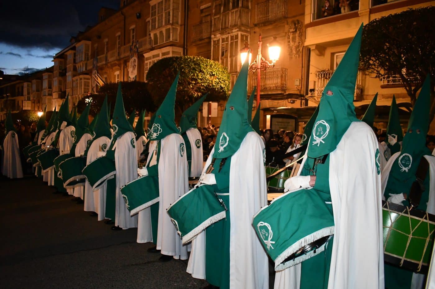 La procesión de El Encuentro vuelve a brillar en Haro sin la amenaza de la lluvia 29
