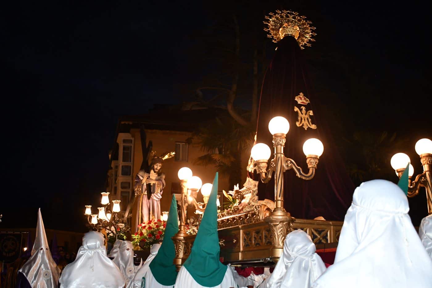 La procesión de El Encuentro vuelve a brillar en Haro sin la amenaza de la lluvia 17